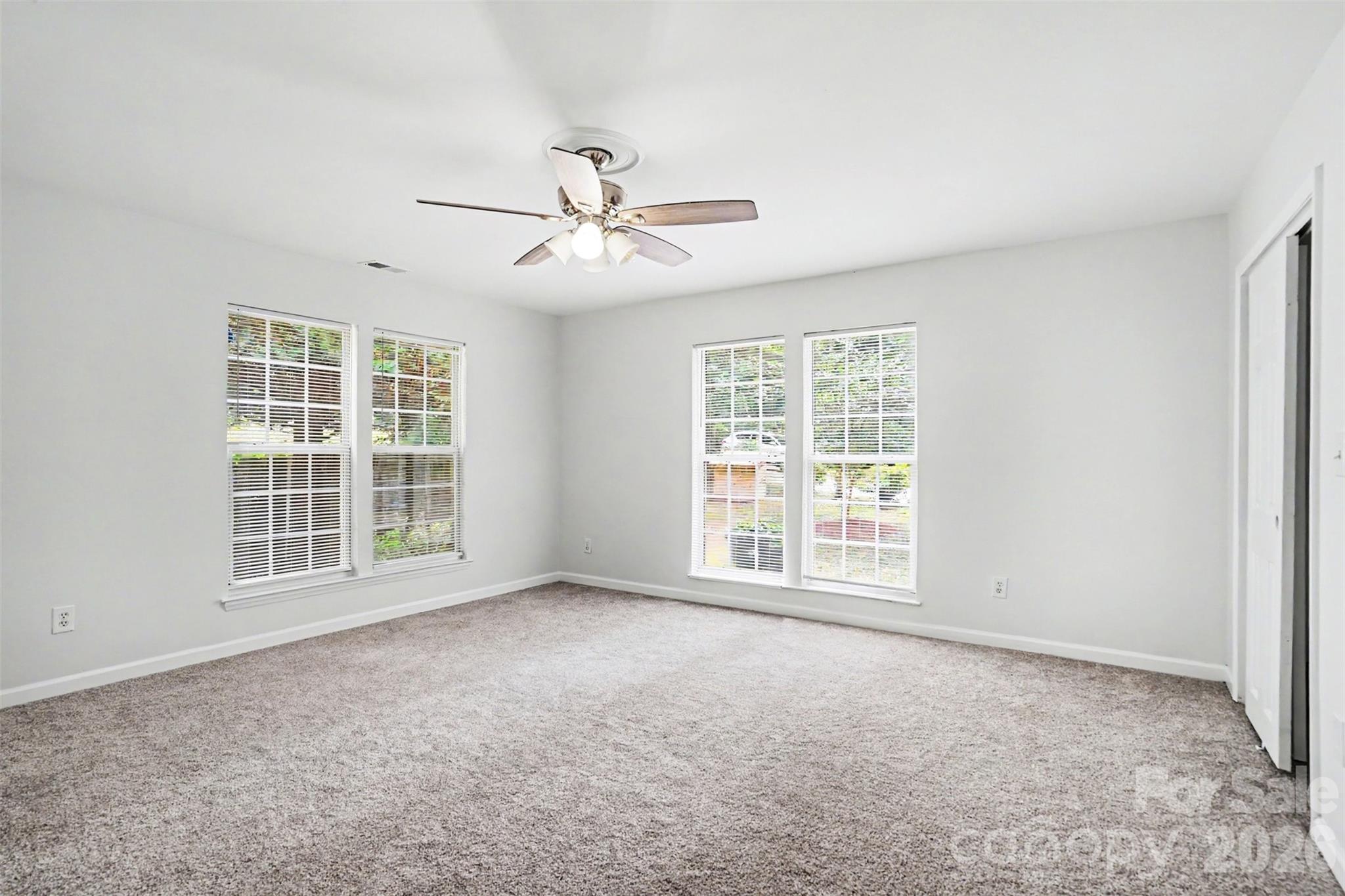 9118 S Lakebrook Road — Charlotte