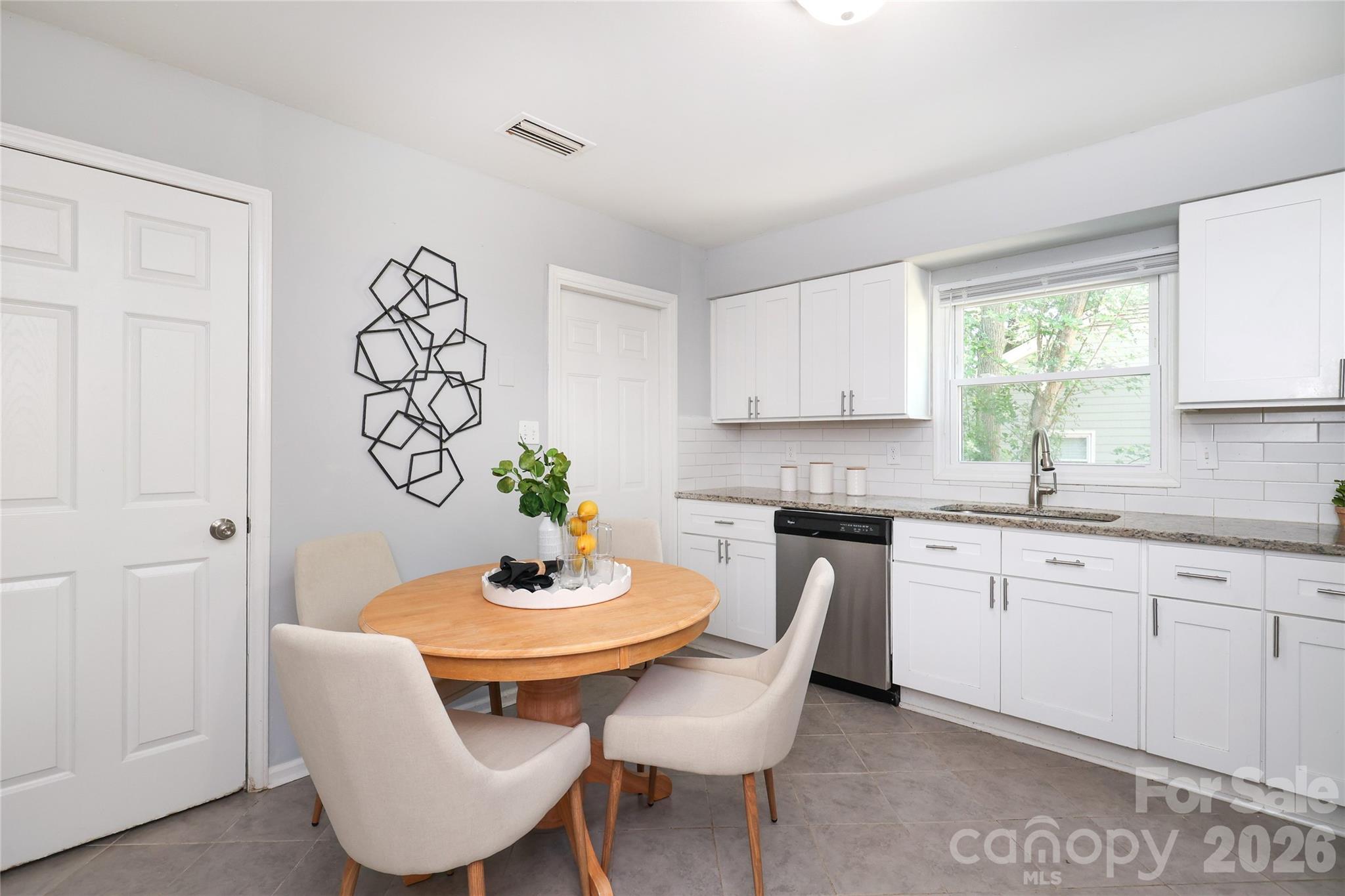 609 Fawnbrook Lane — Charlotte