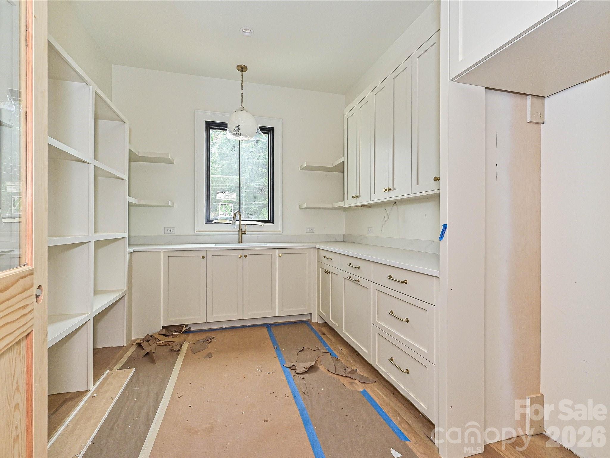 1329 Bevis Drive — Charlotte
