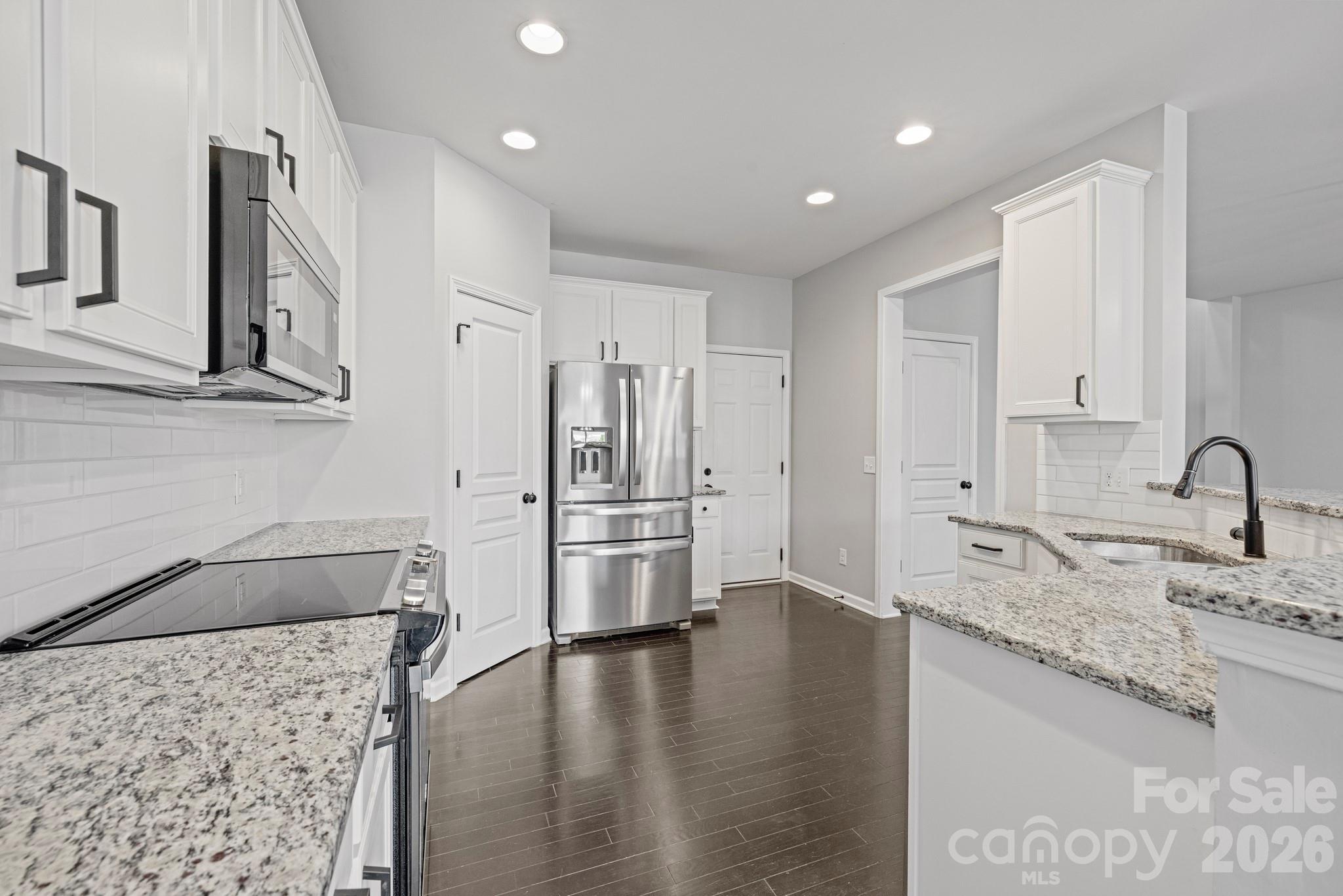 4364 Park South Station Boulevard — Charlotte
