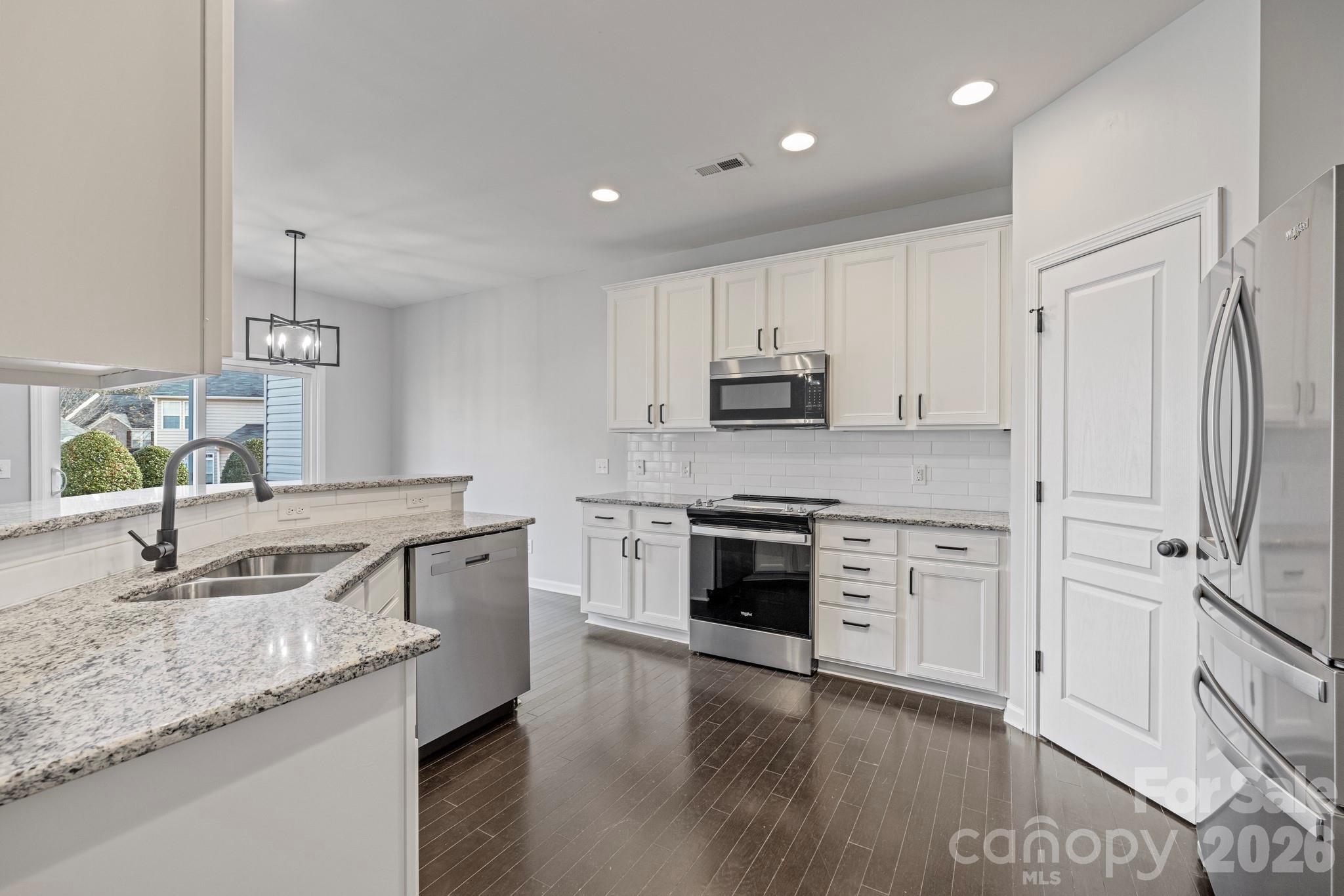 4364 Park South Station Boulevard — Charlotte