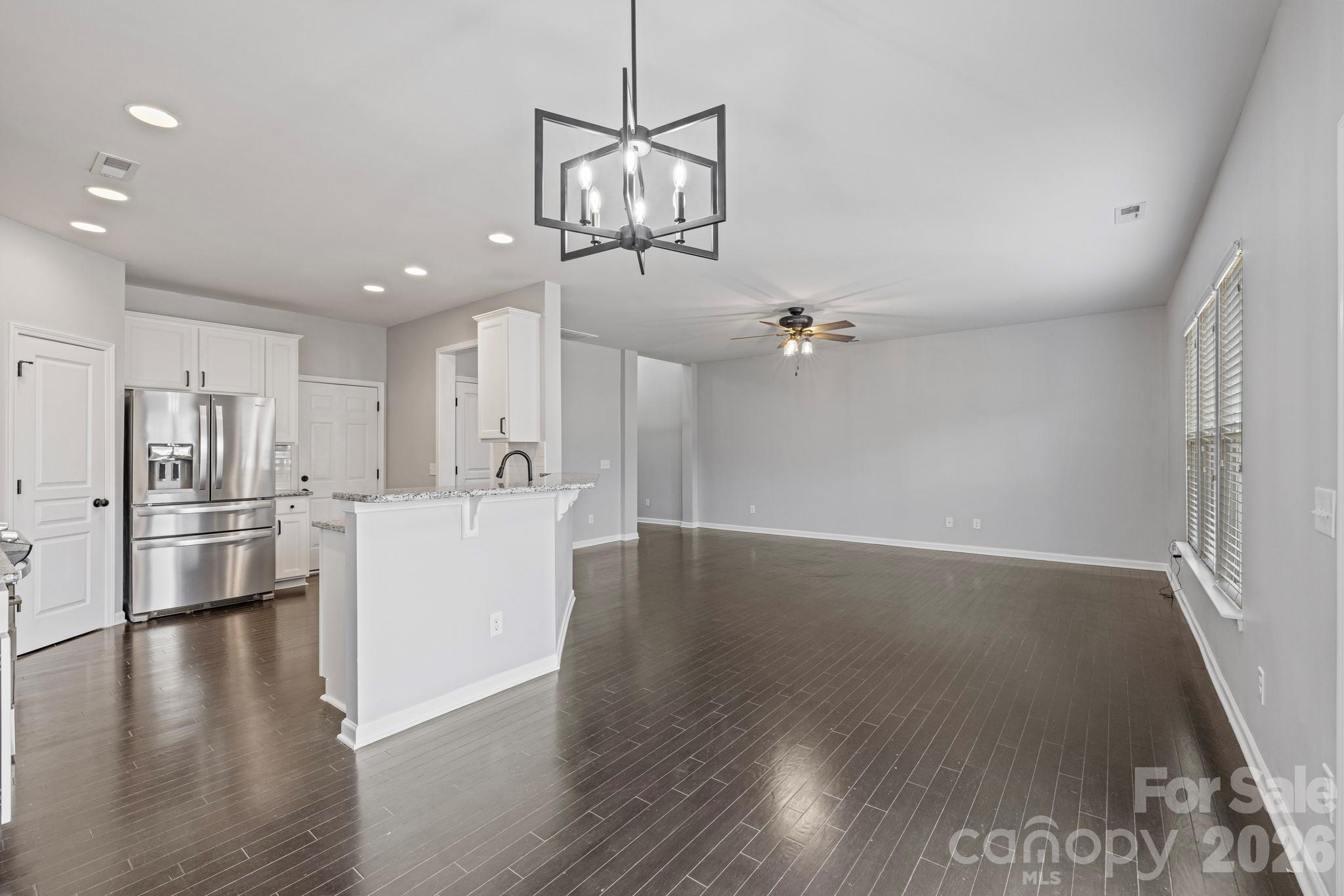 4364 Park South Station Boulevard — Charlotte