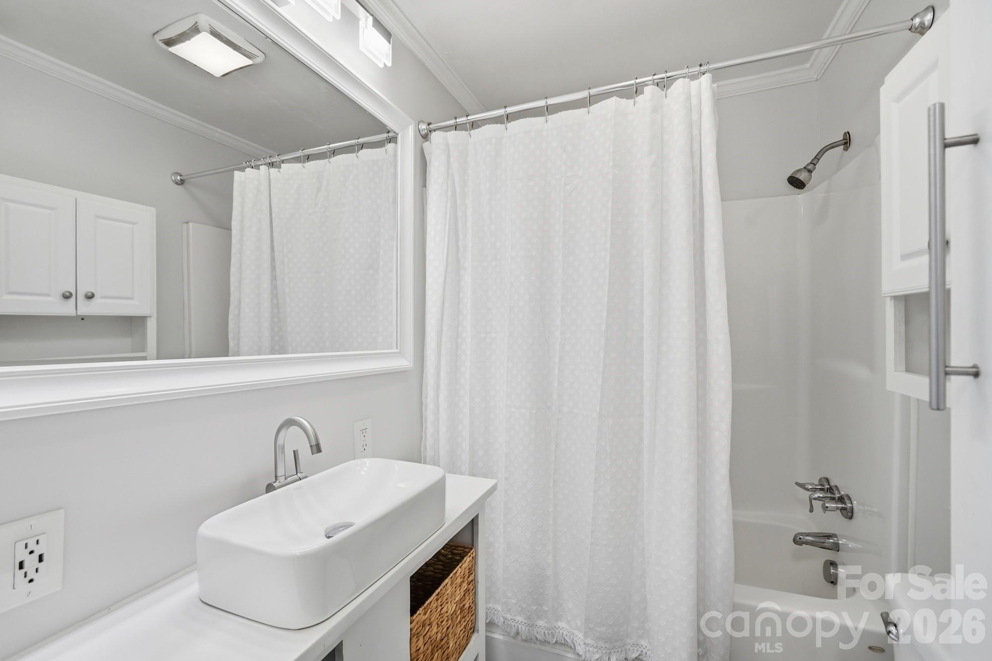 912 Laura Avenue — Kannapolis