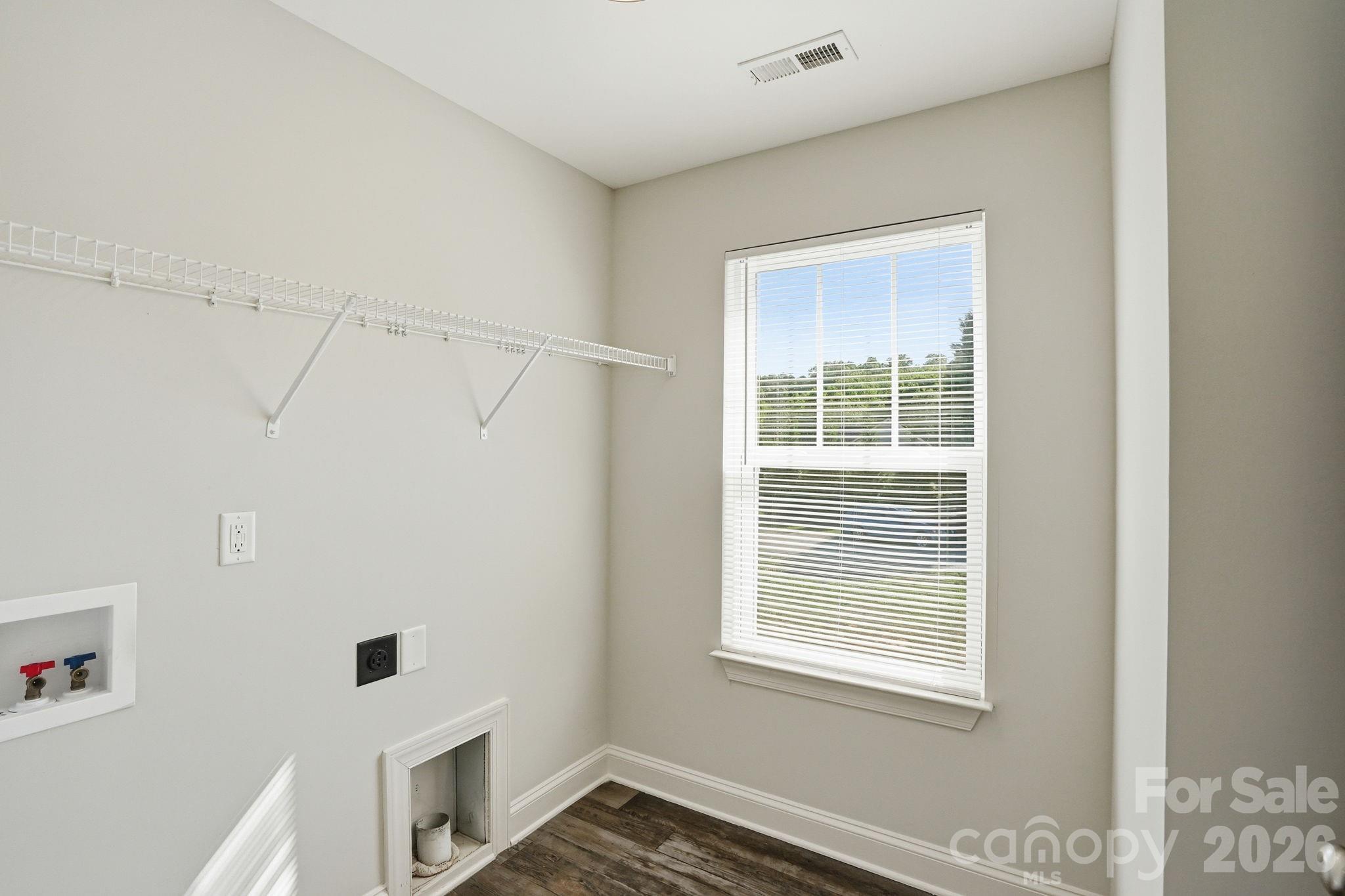502 Coffeetree Lane — Stanley