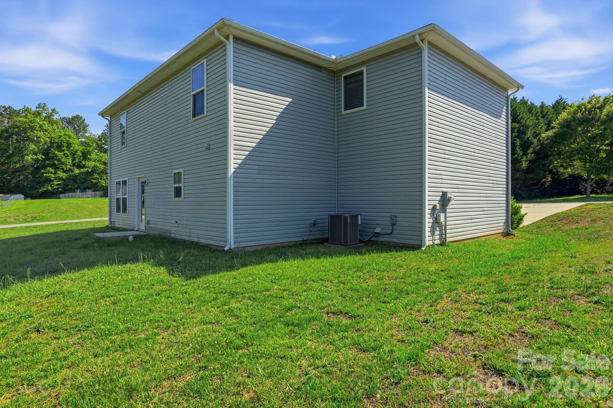 502 Coffeetree Lane — Stanley