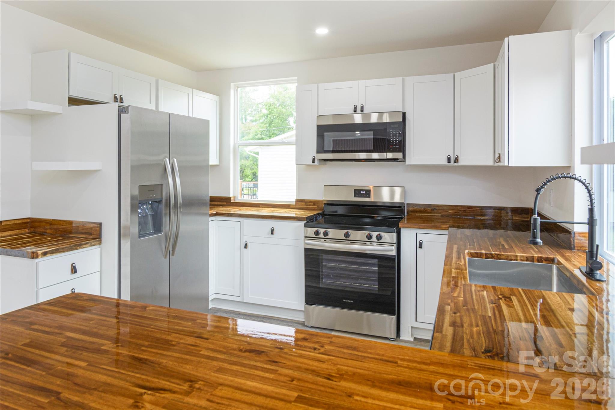 286 Berkeley Road — Hendersonville