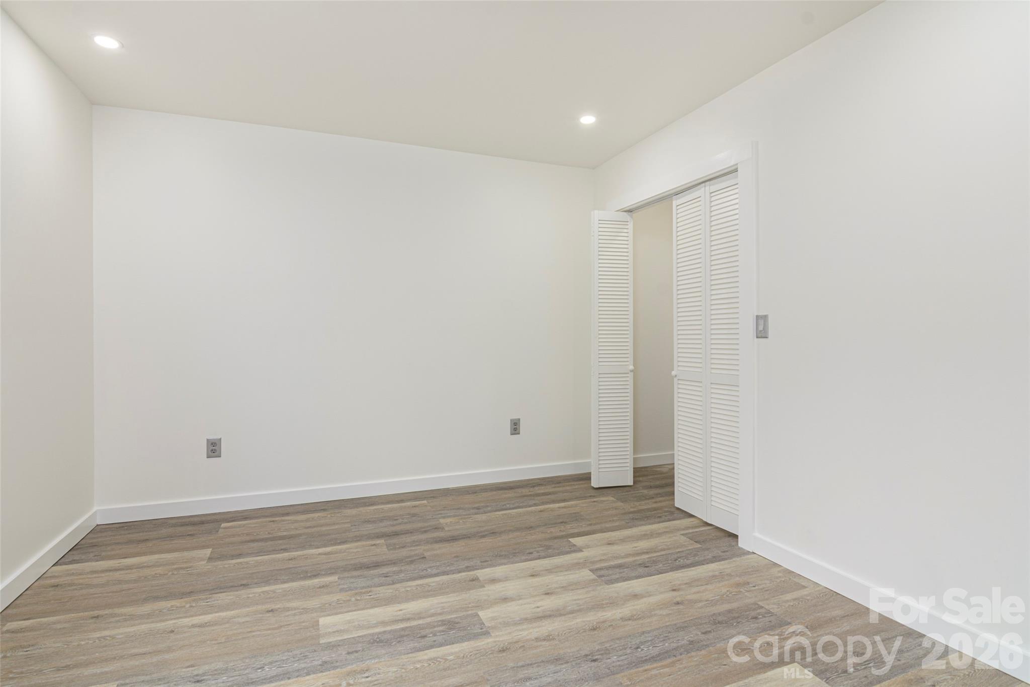 286 Berkeley Road — Hendersonville