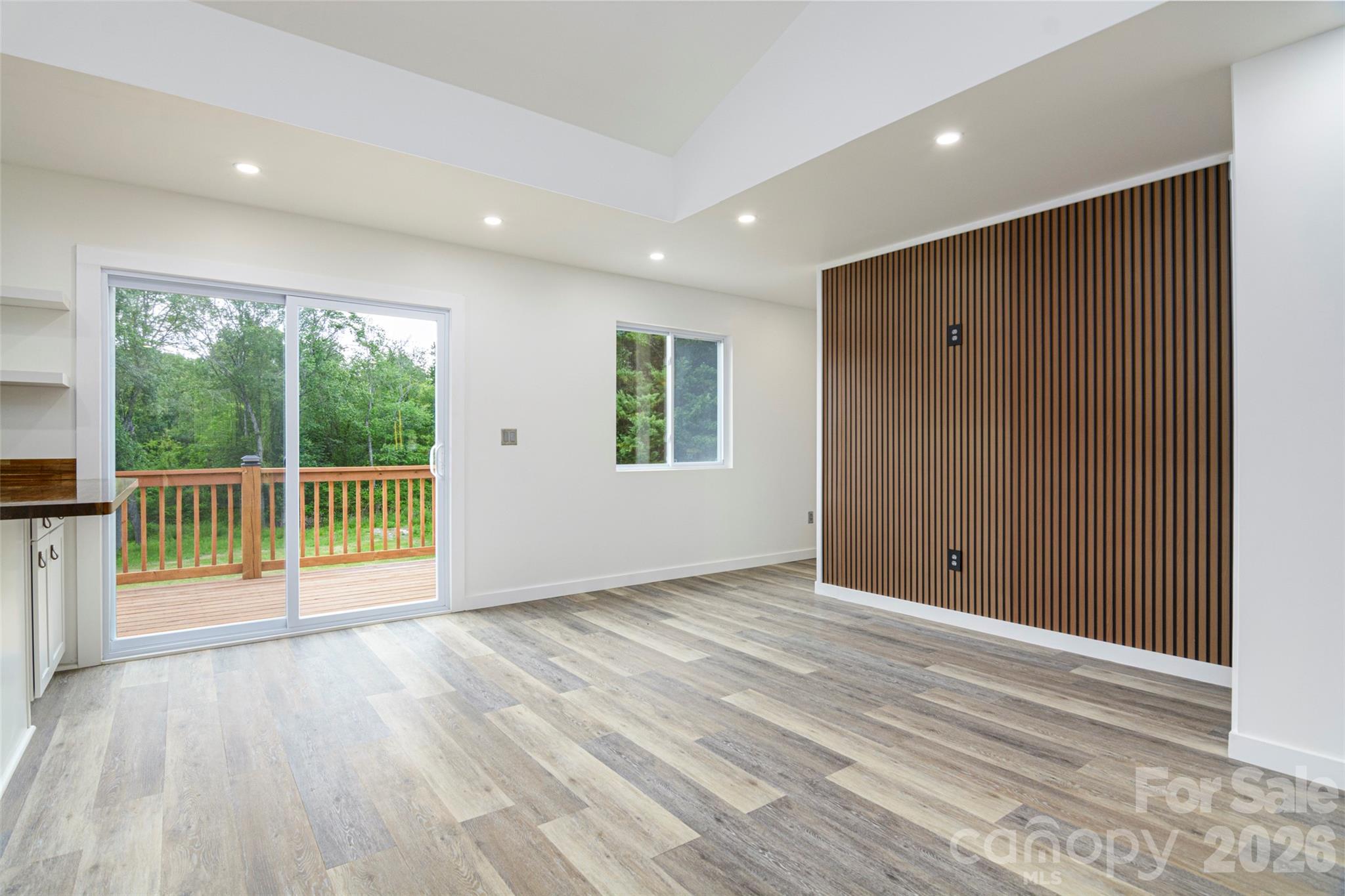 286 Berkeley Road — Hendersonville