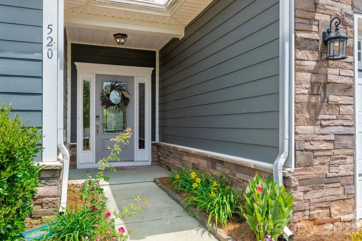 520 Trillium Way — Belmont