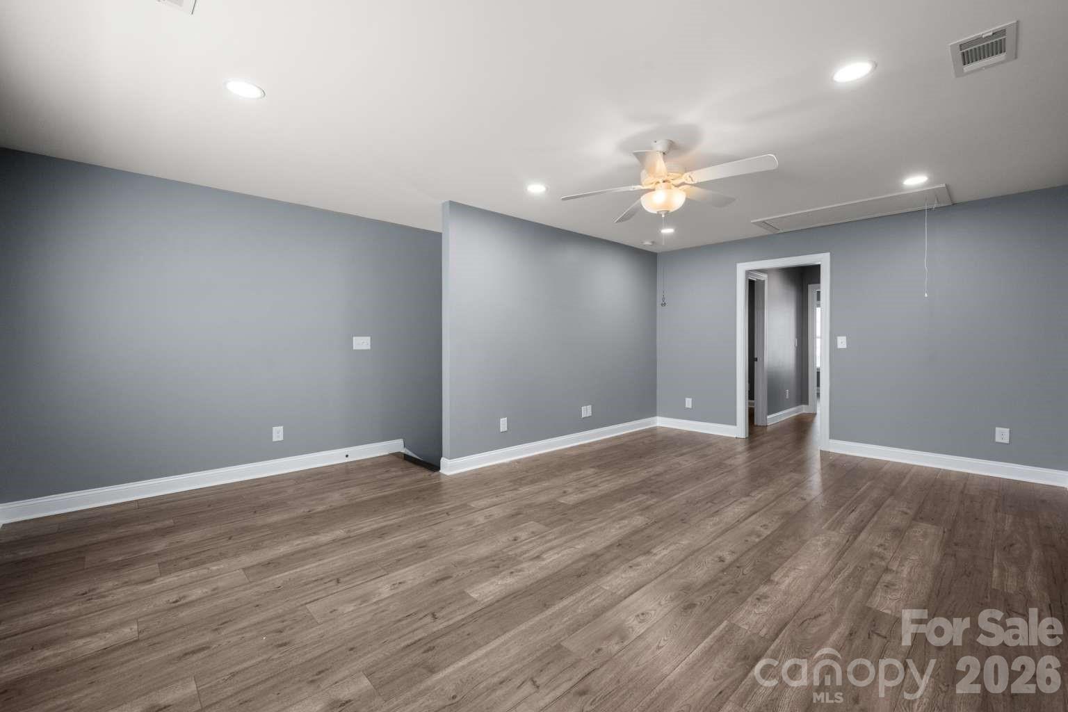 520 Trillium Way — Belmont
