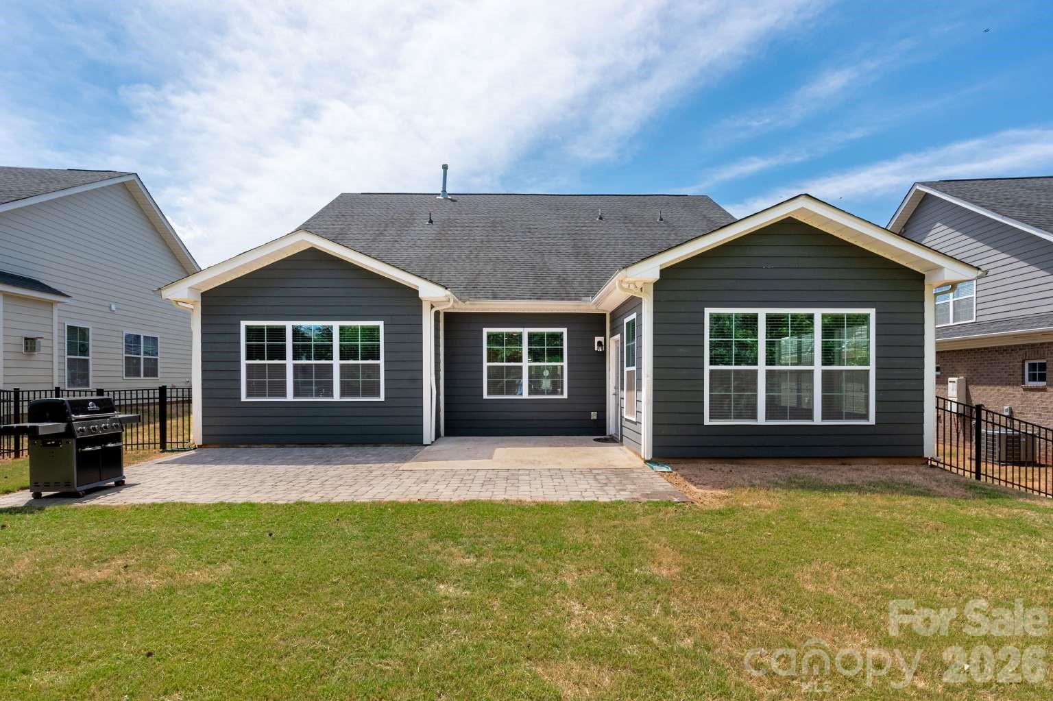 520 Trillium Way — Belmont