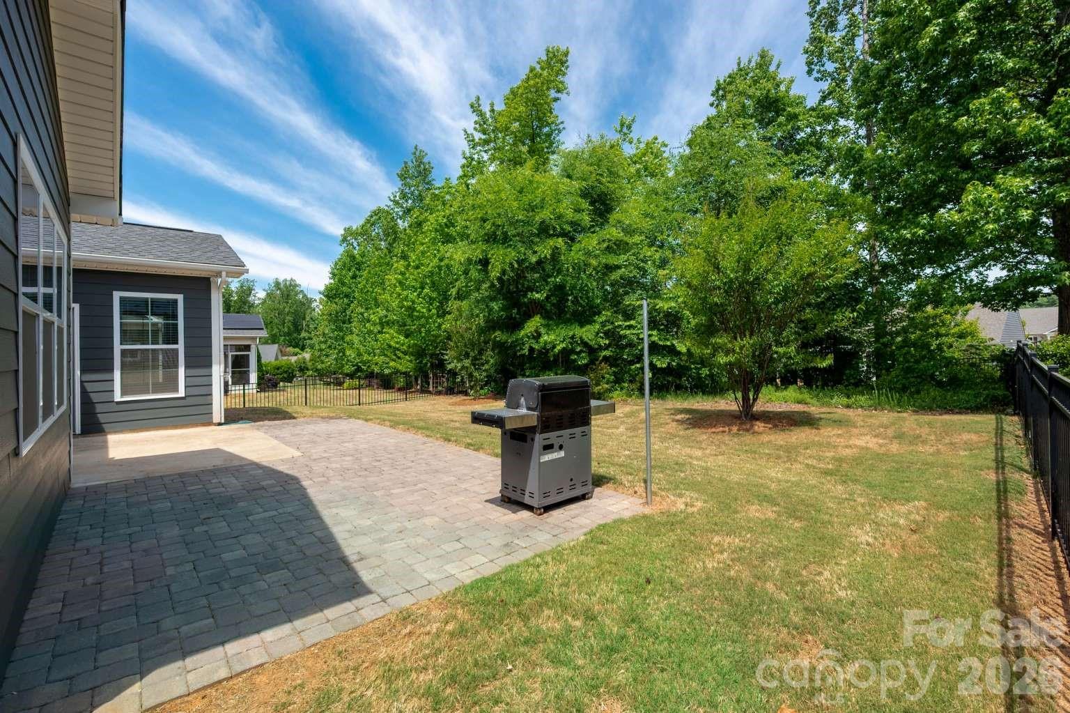 520 Trillium Way — Belmont
