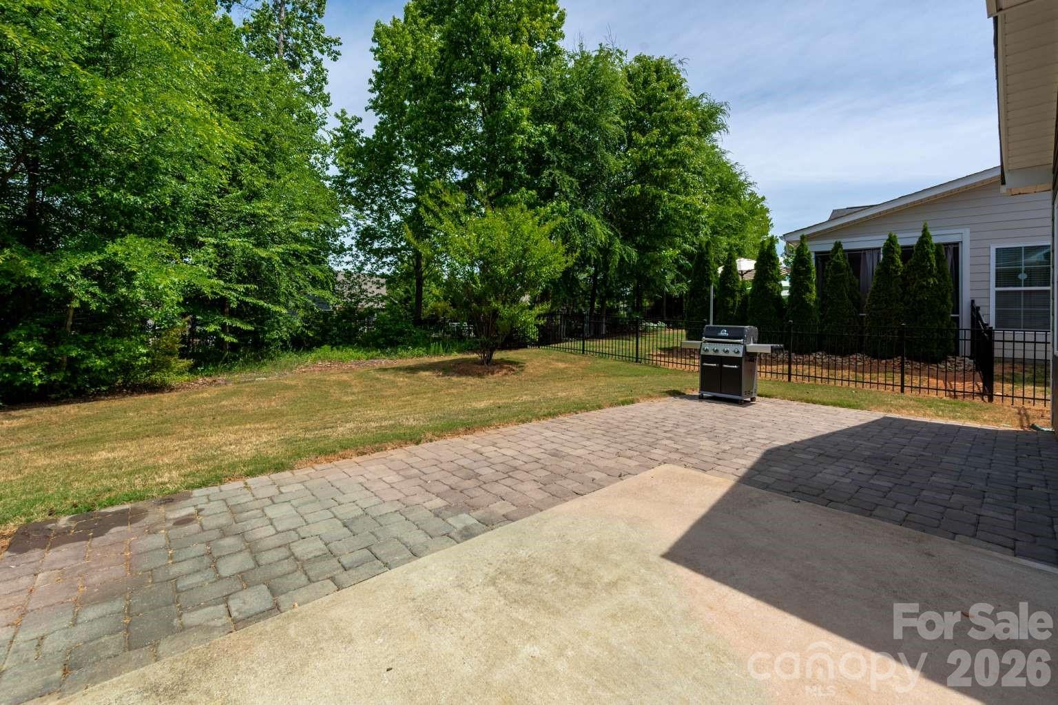 520 Trillium Way — Belmont