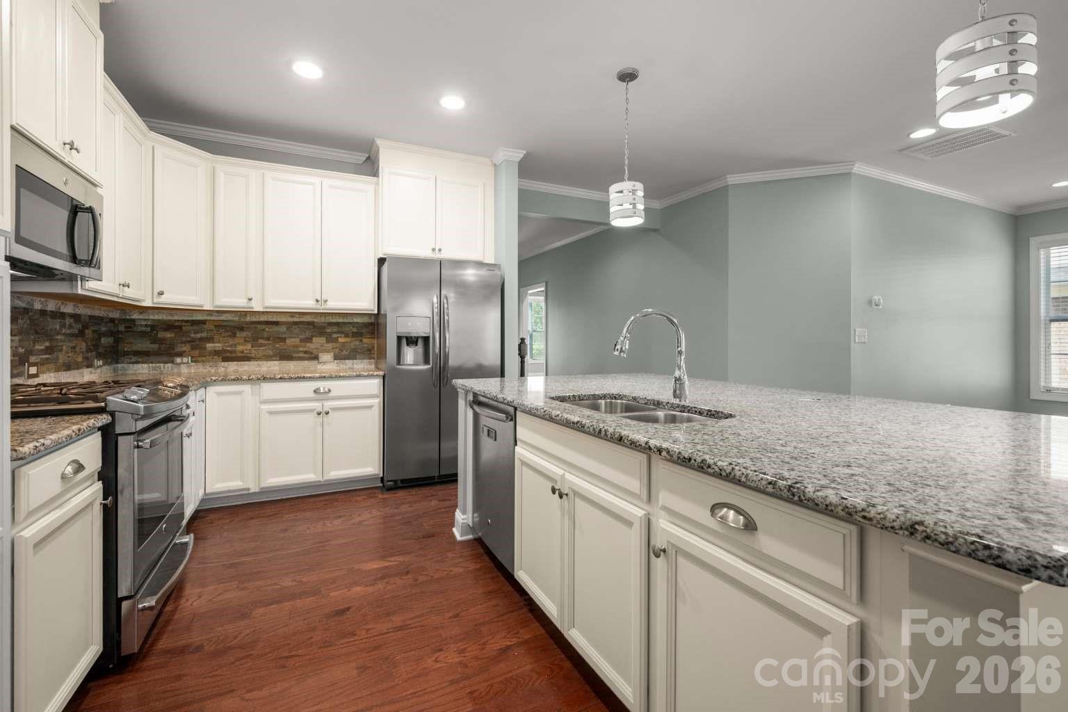 520 Trillium Way — Belmont
