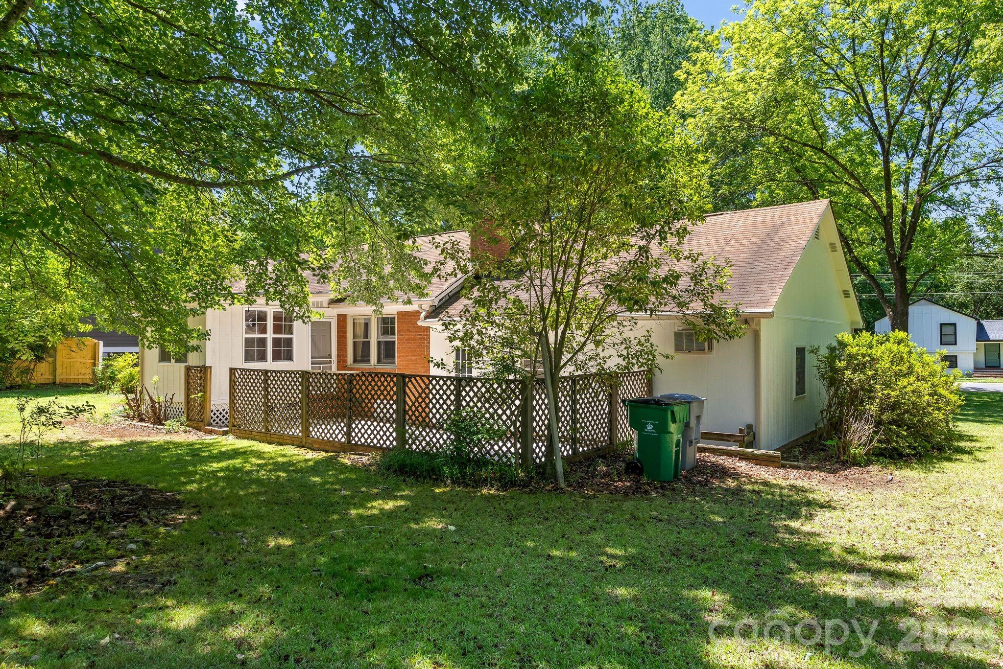 3137 Frederick Place — Charlotte