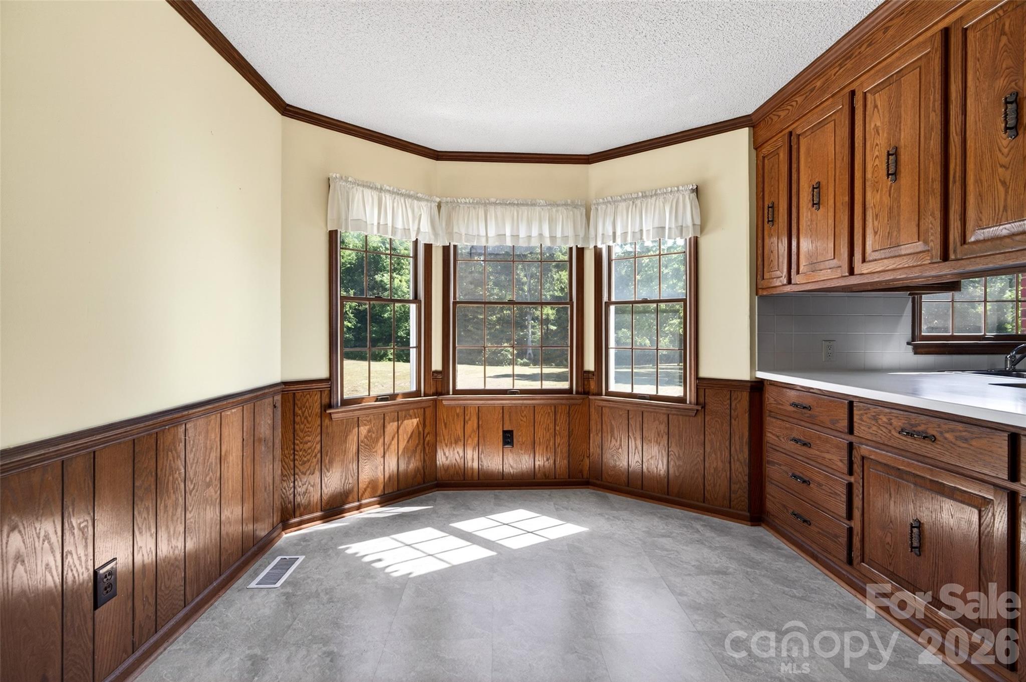 4092 Henry Dellinger Road — Maiden