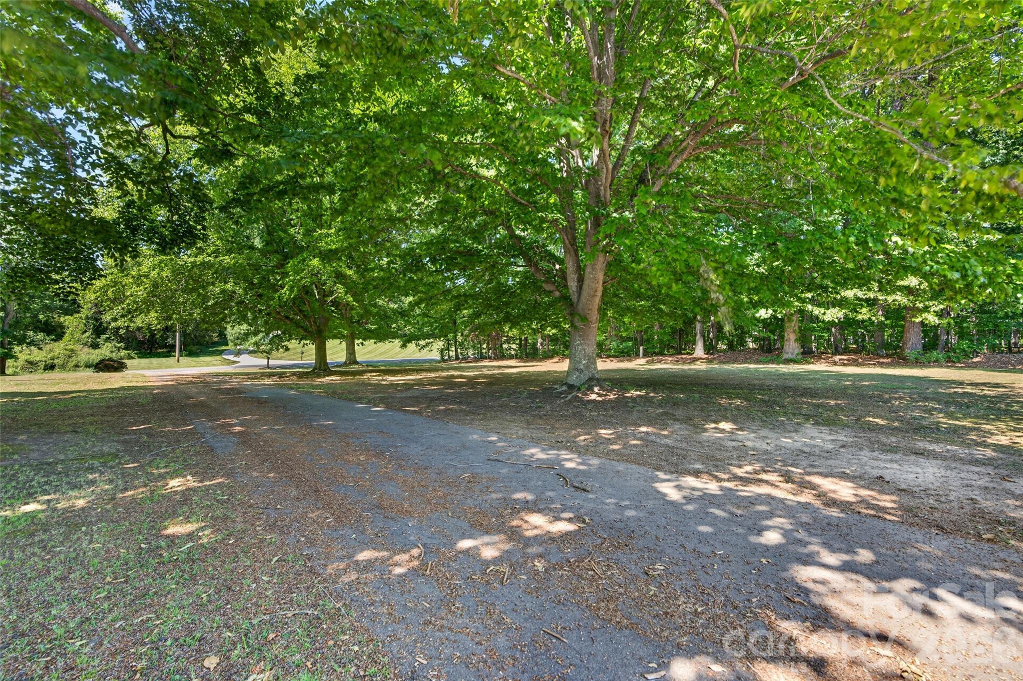 4092 Henry Dellinger Road — Maiden