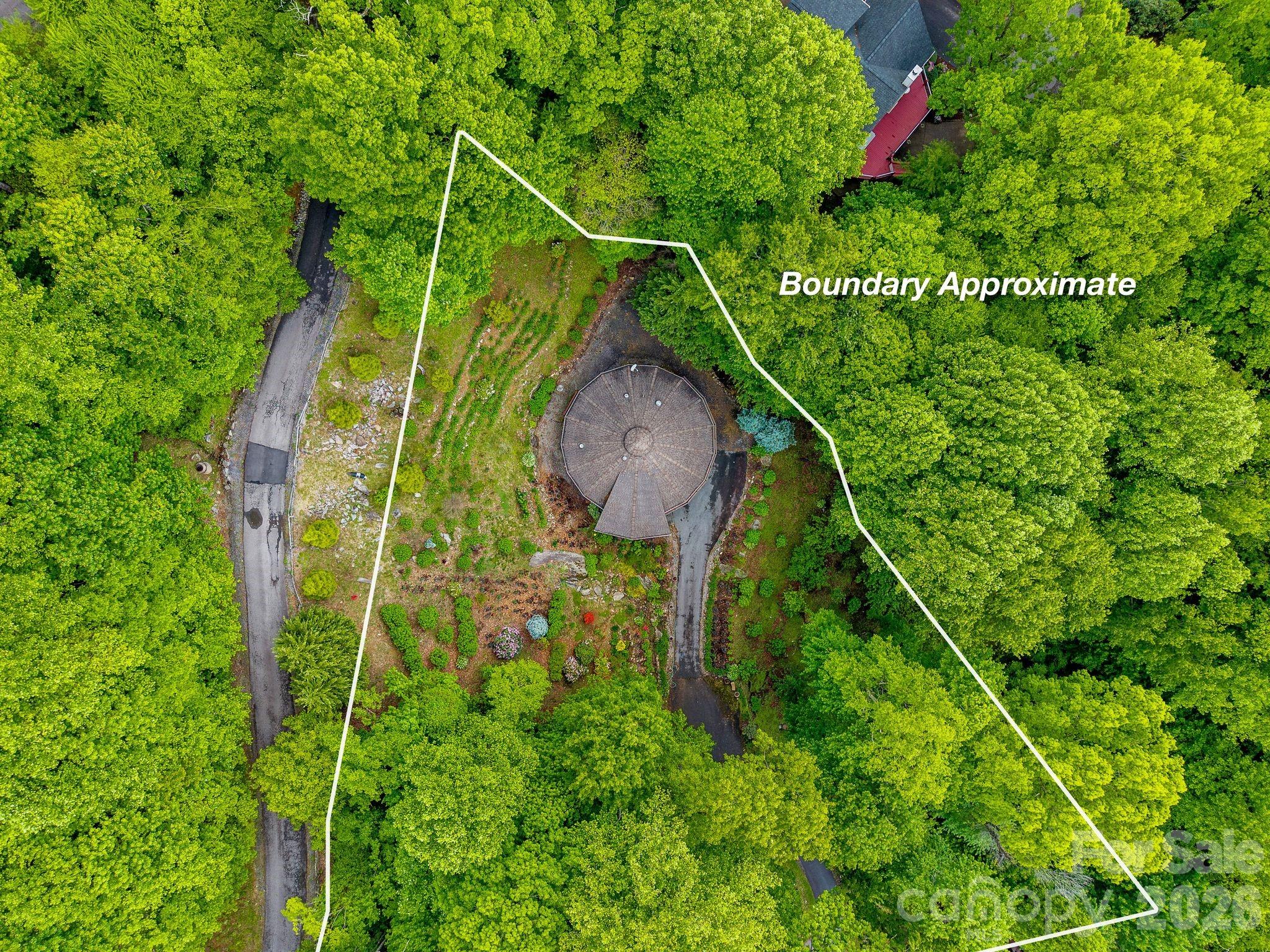 140 Slim Ridge — Maggie Valley