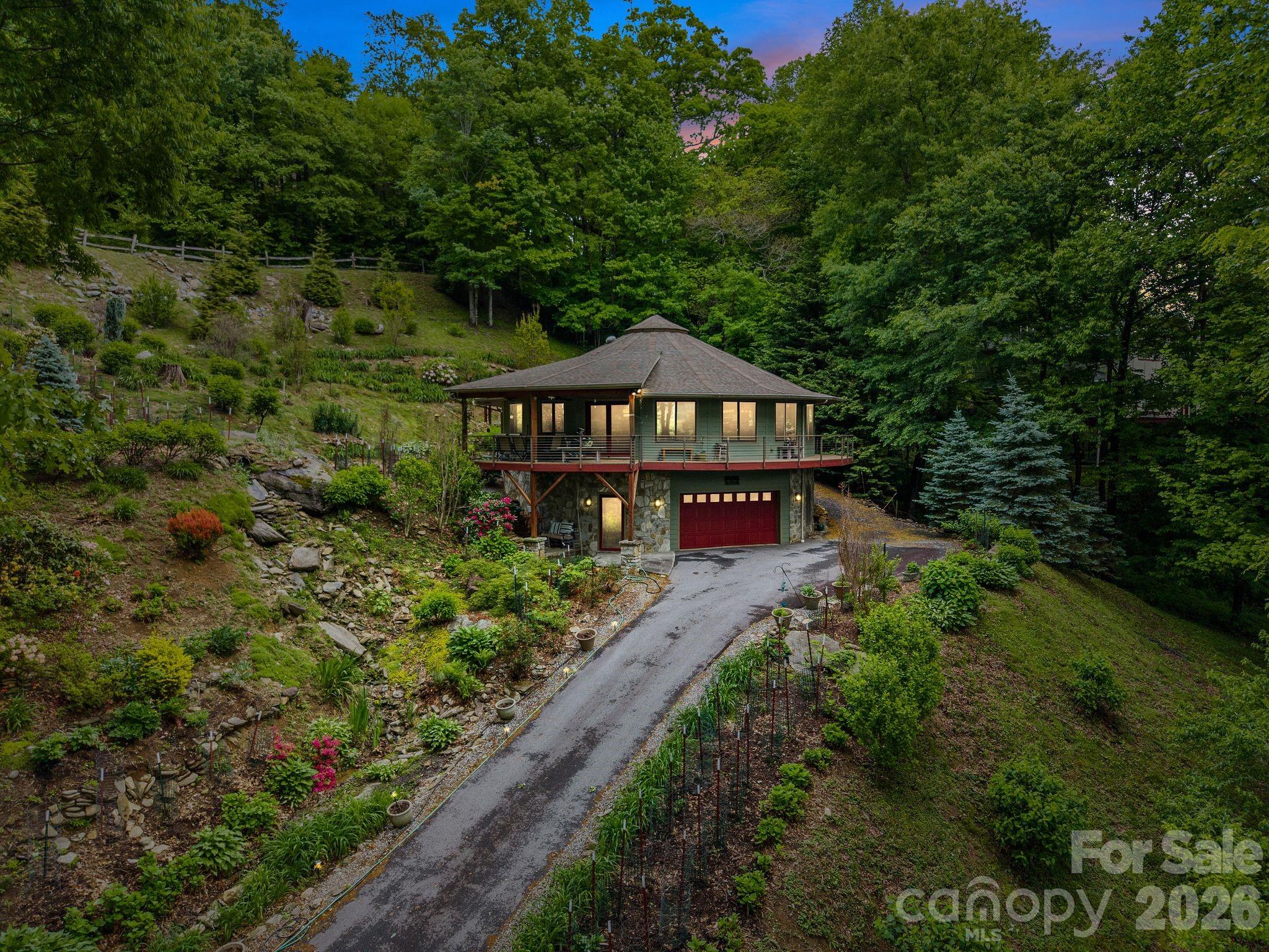 140 Slim Ridge — Maggie Valley