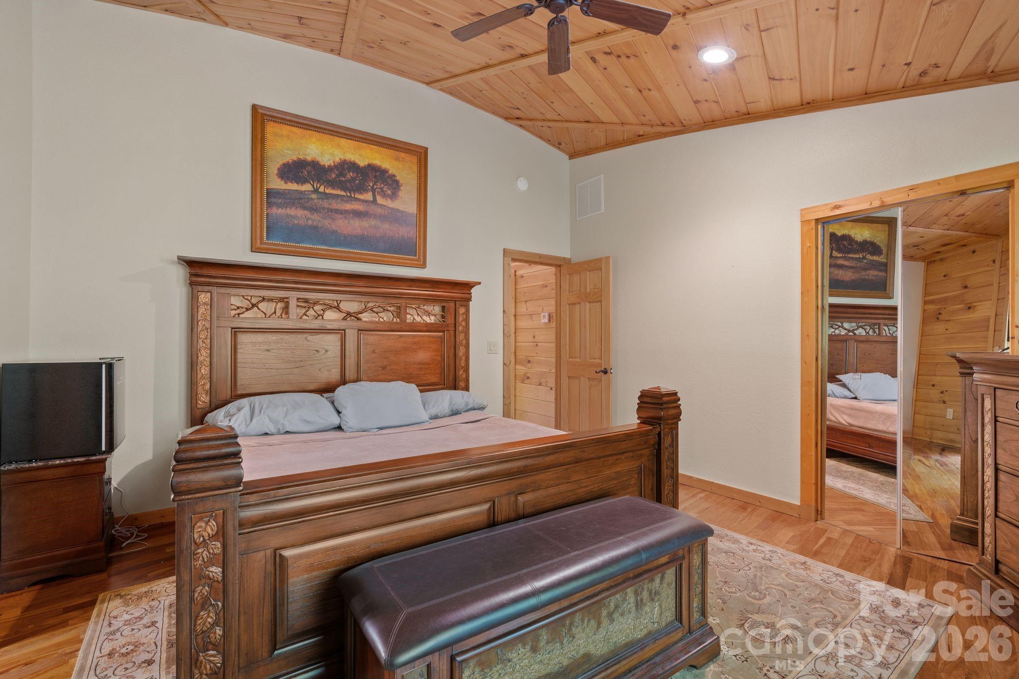 140 Slim Ridge — Maggie Valley