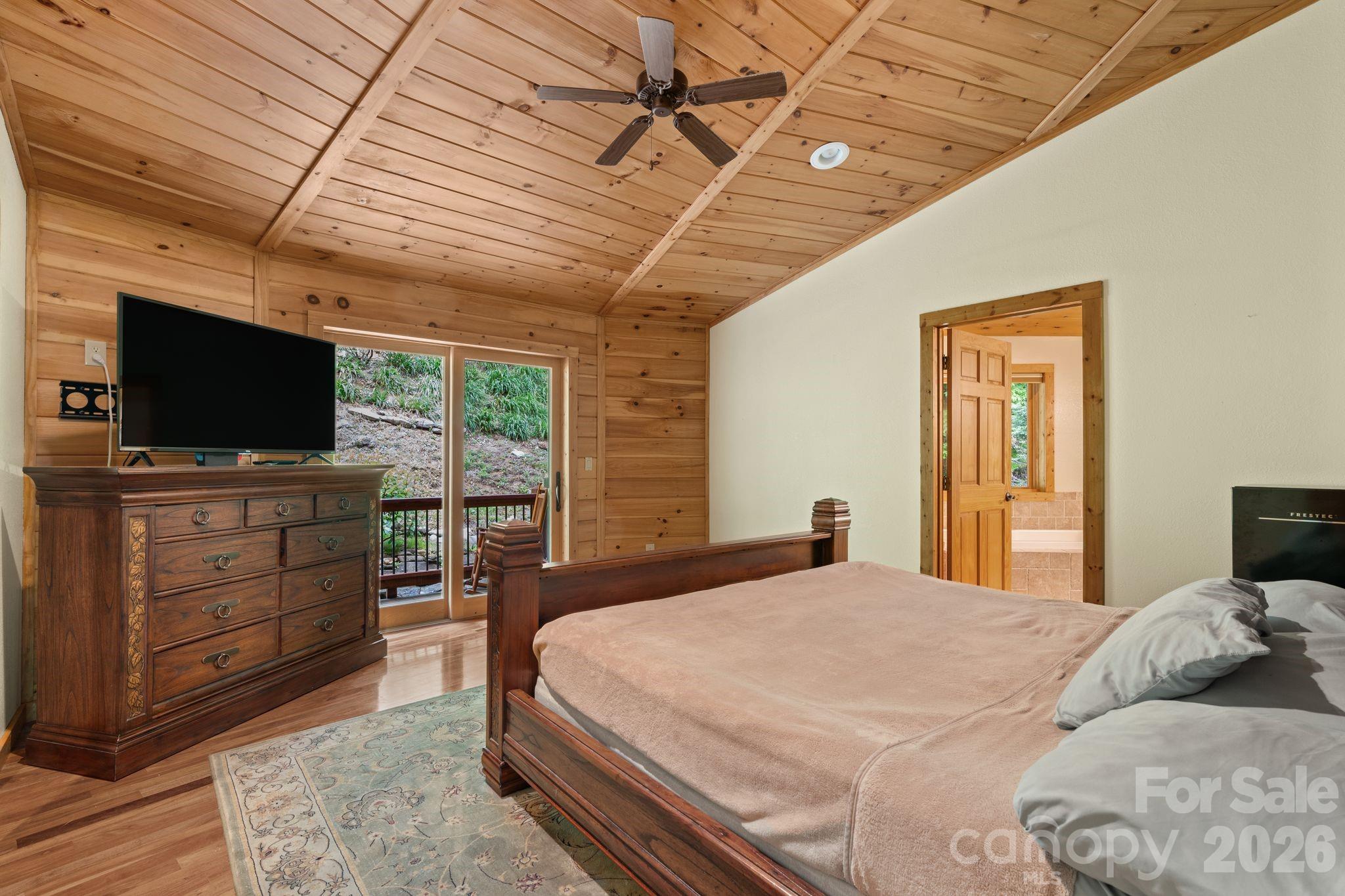 140 Slim Ridge — Maggie Valley