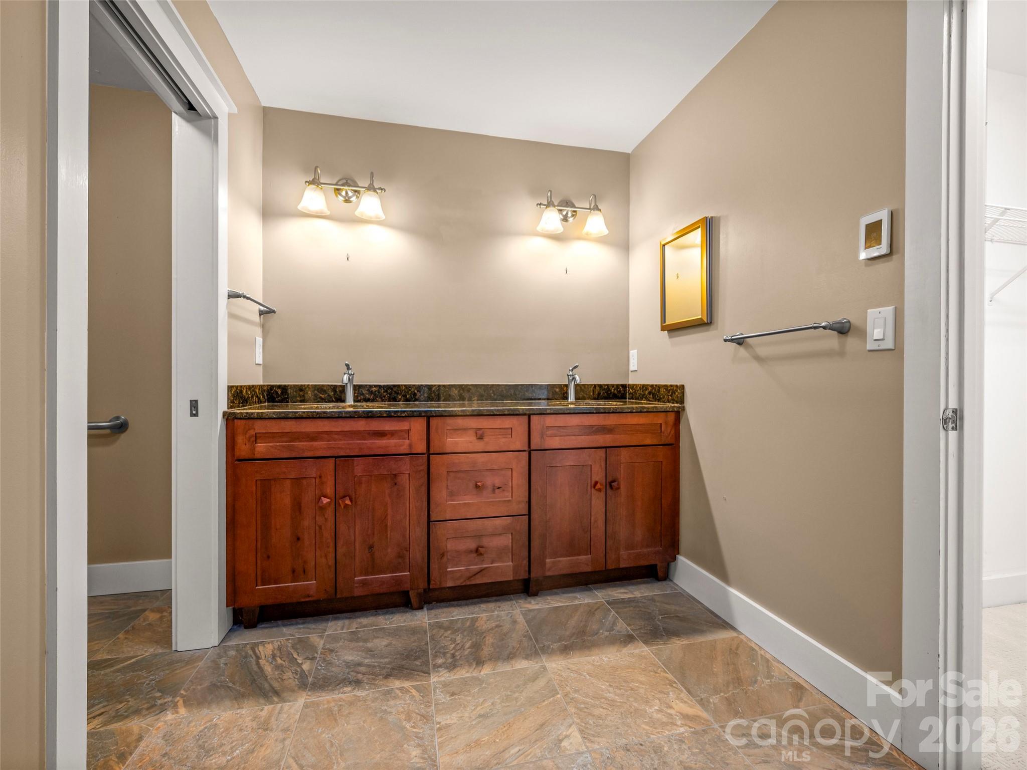 4 Lacoste Drive — Hendersonville