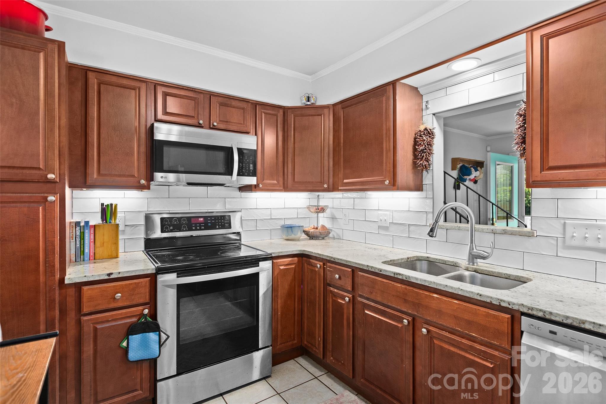 5015 Murrayhill Road — Charlotte