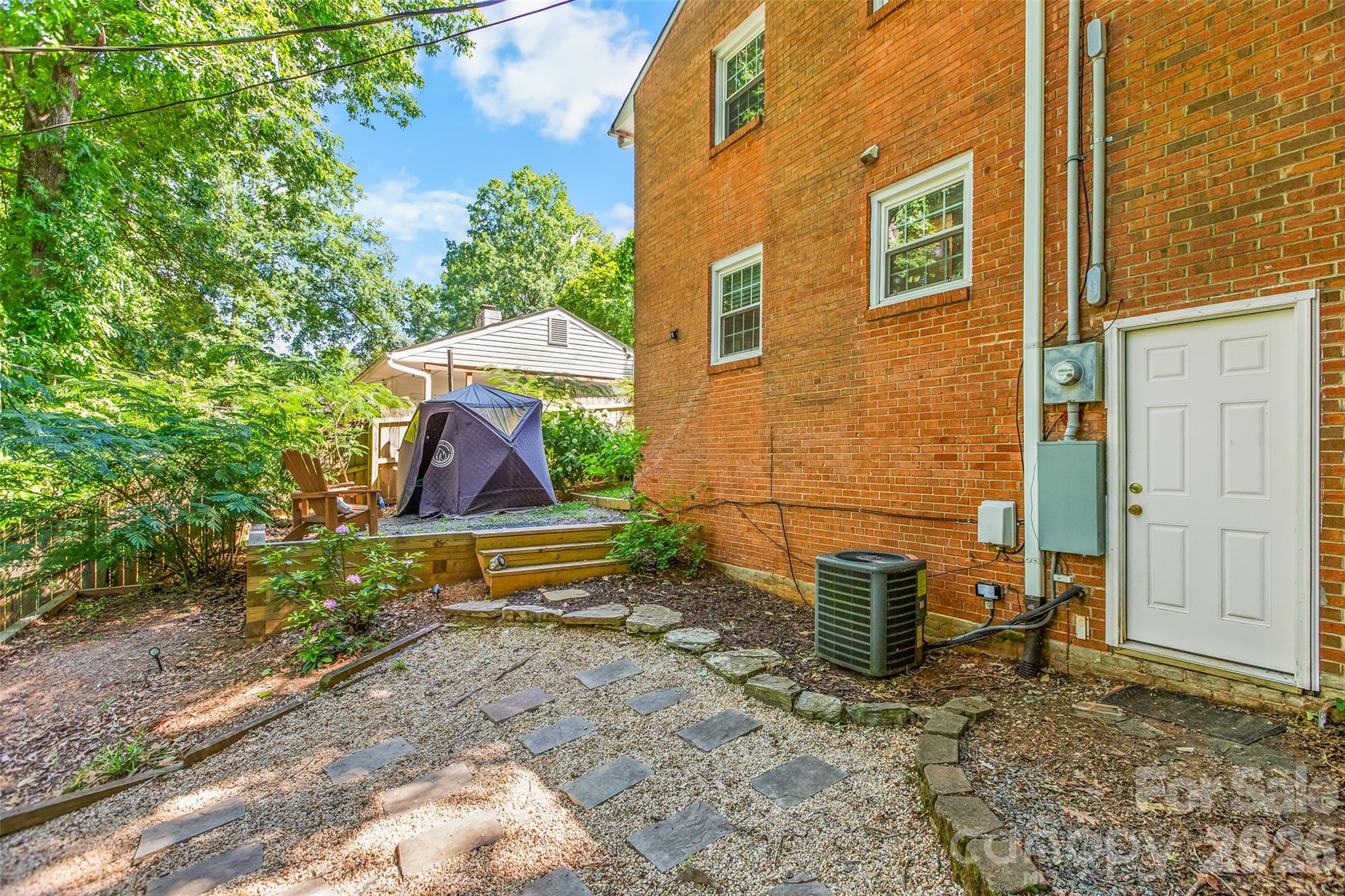 5015 Murrayhill Road — Charlotte