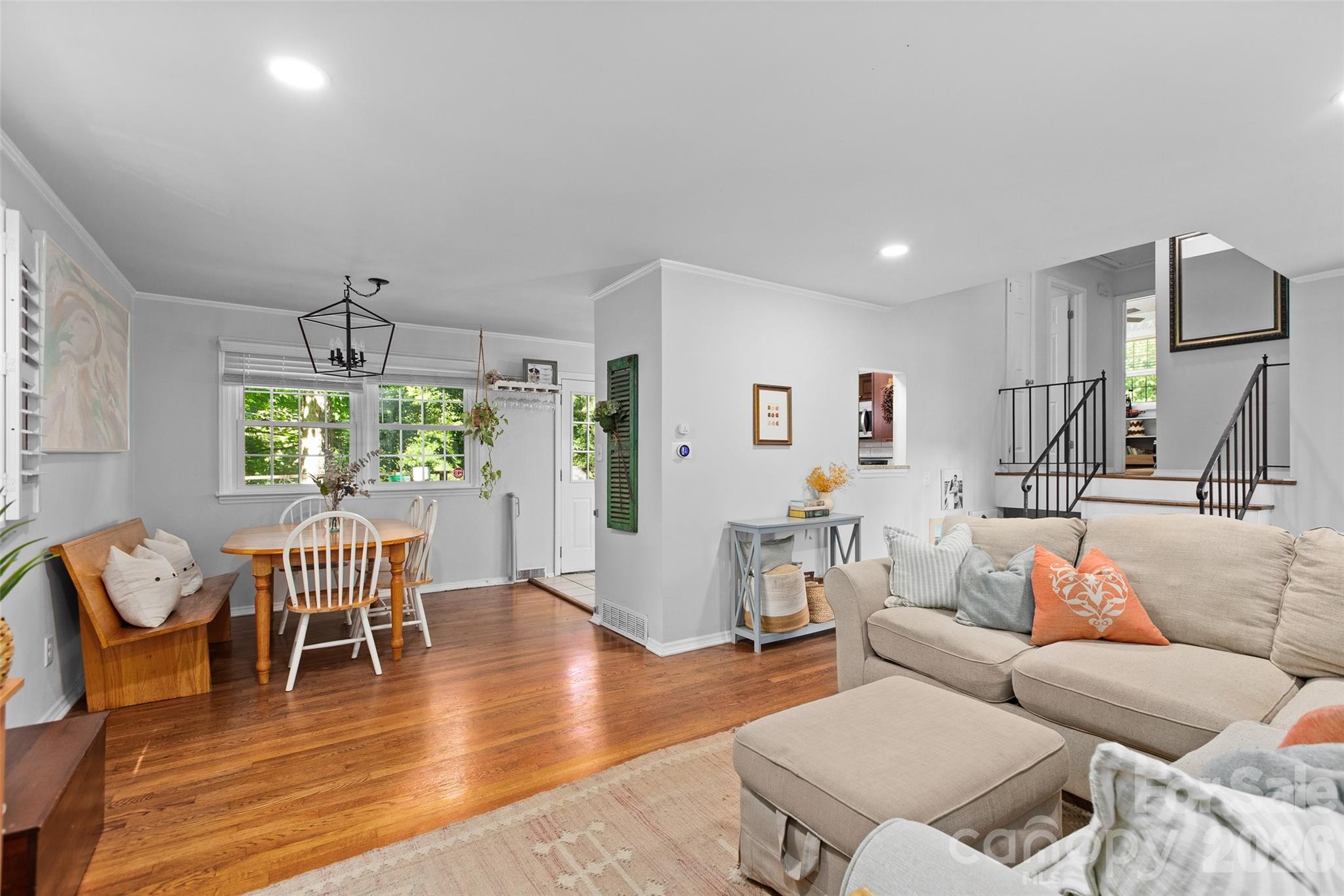 5015 Murrayhill Road — Charlotte