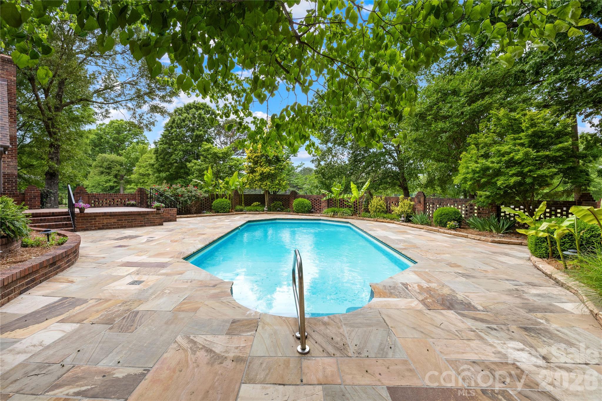 3765 Glenn Oaks Drive — Maiden