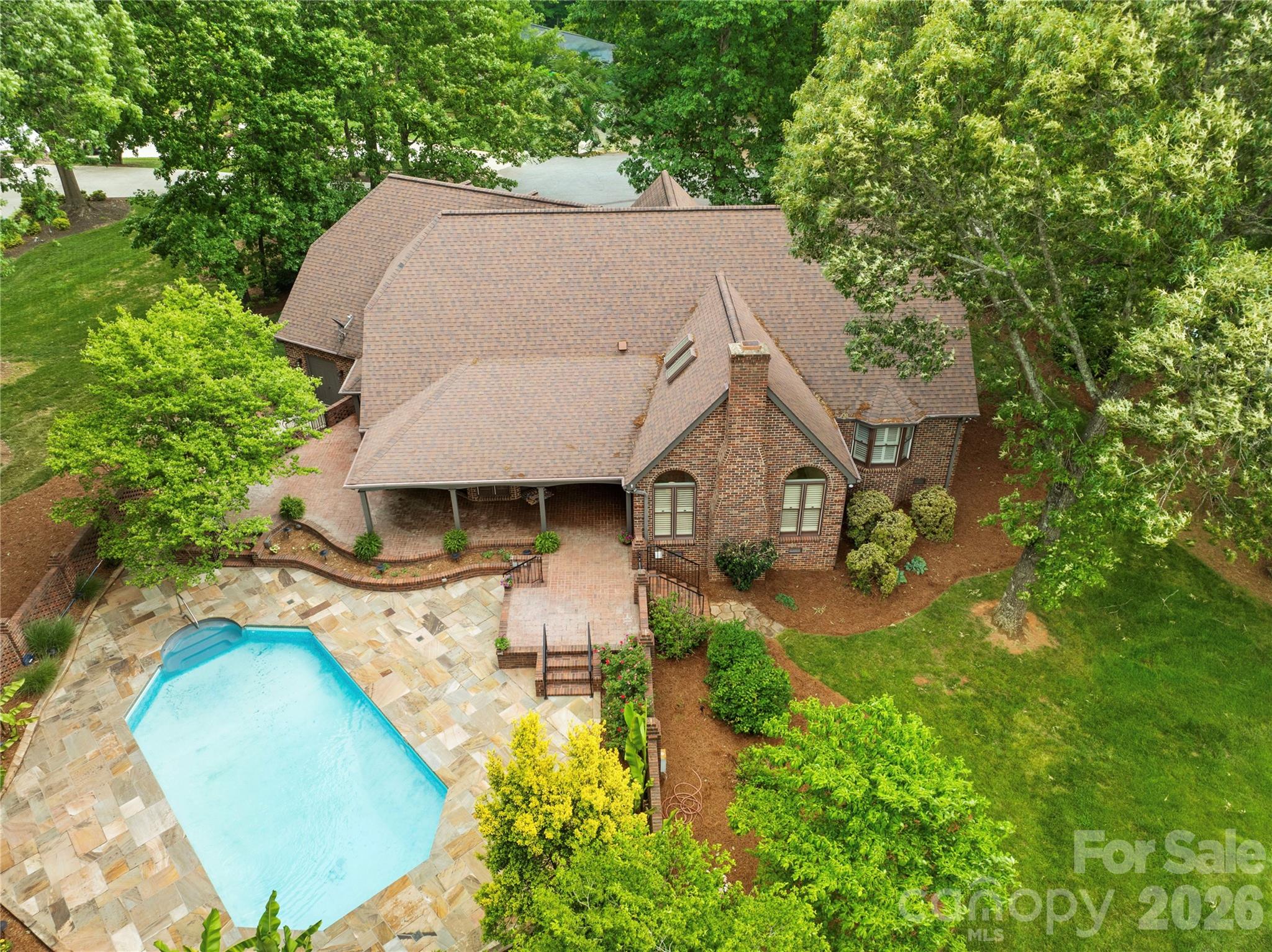 3765 Glenn Oaks Drive — Maiden