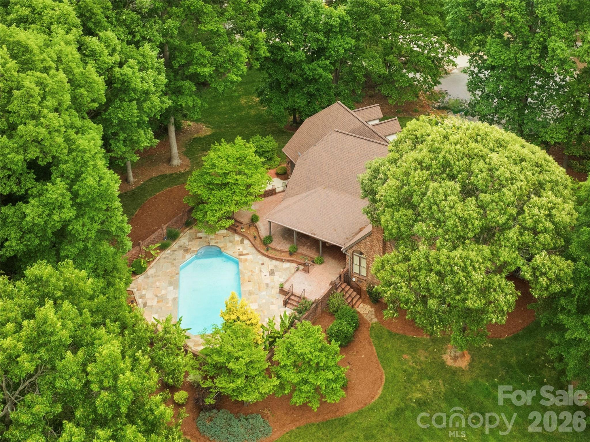 3765 Glenn Oaks Drive — Maiden