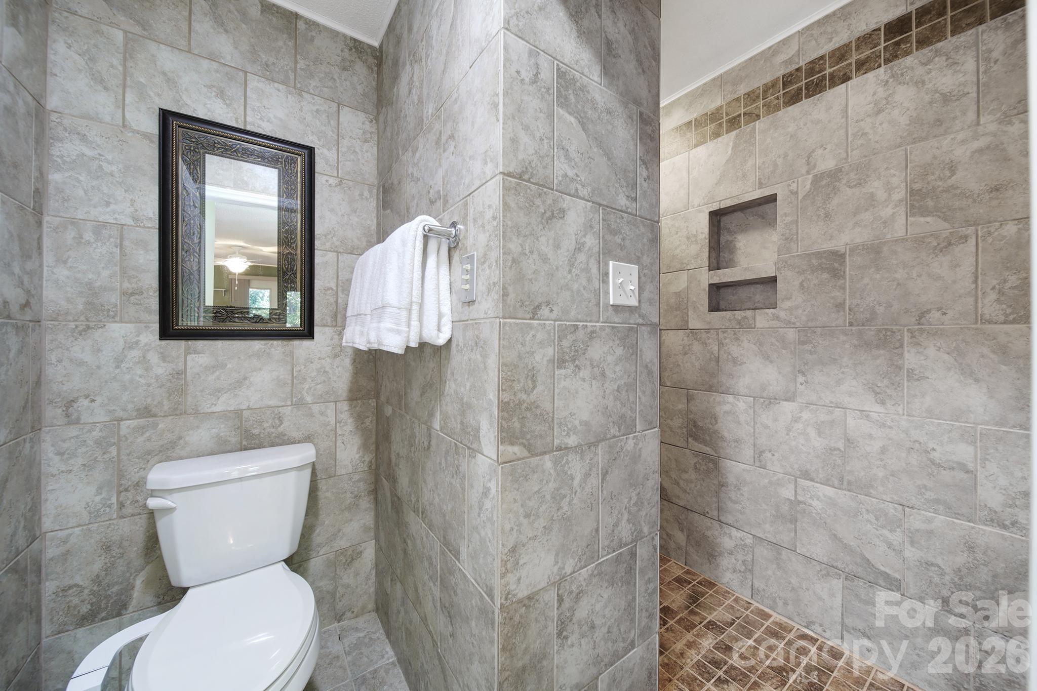 26037 Windjammer Drive — Tega Cay