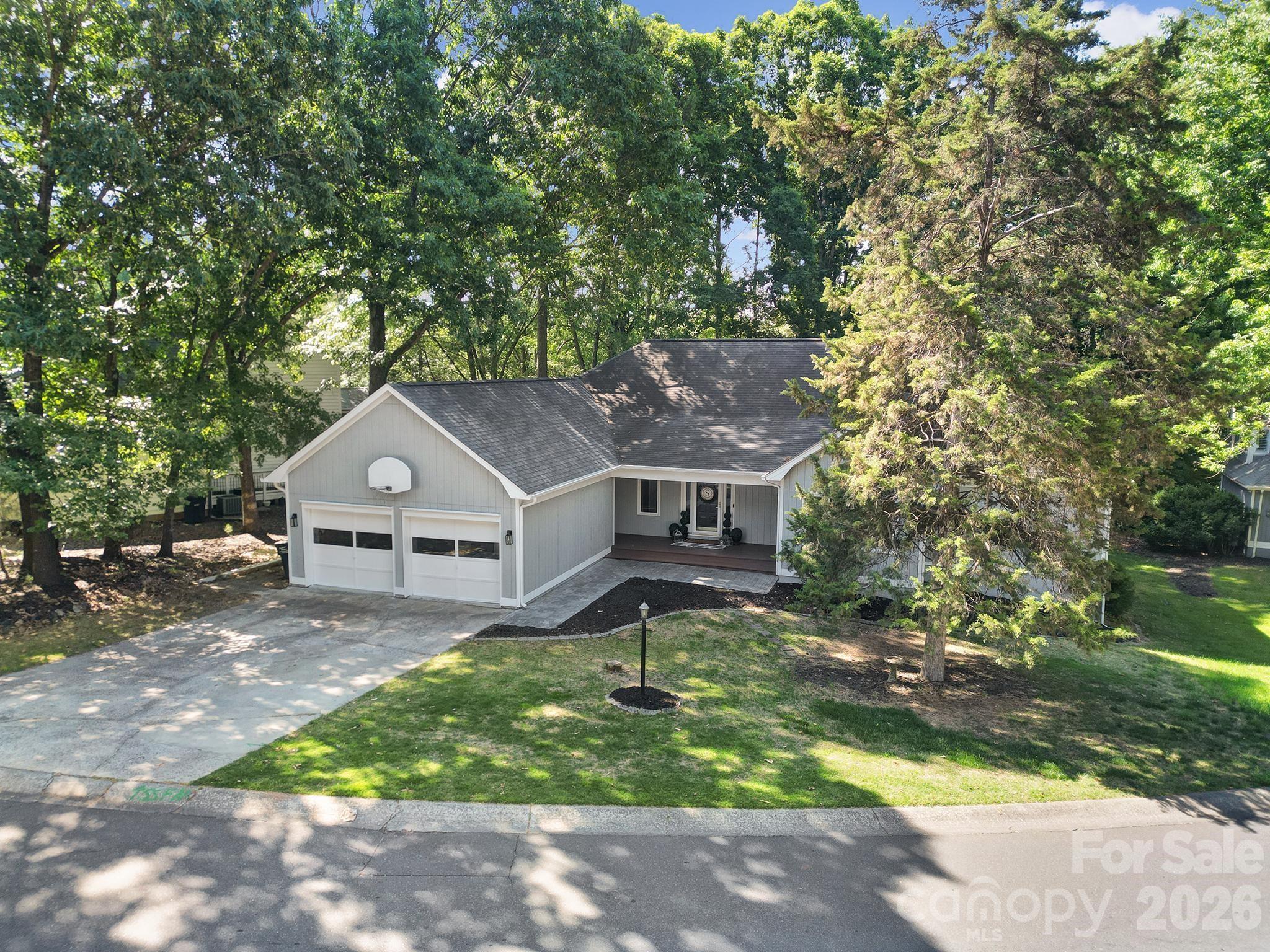 26037 Windjammer Drive — Tega Cay