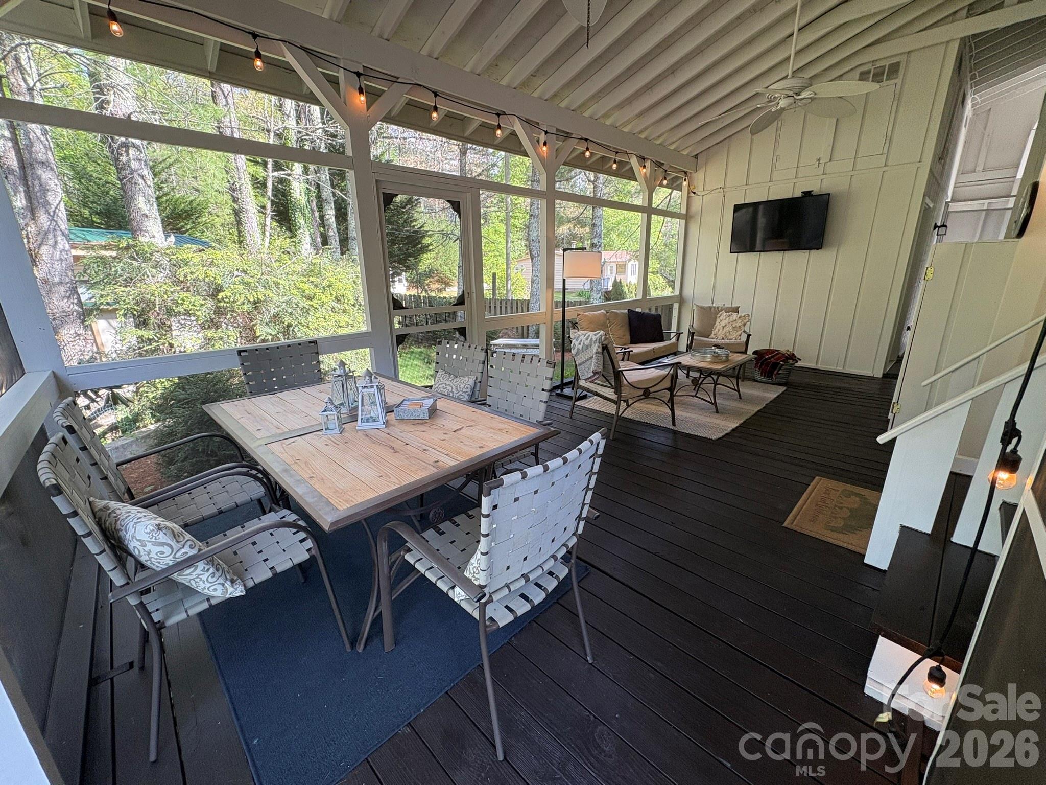 232 Trillium Road — Newland