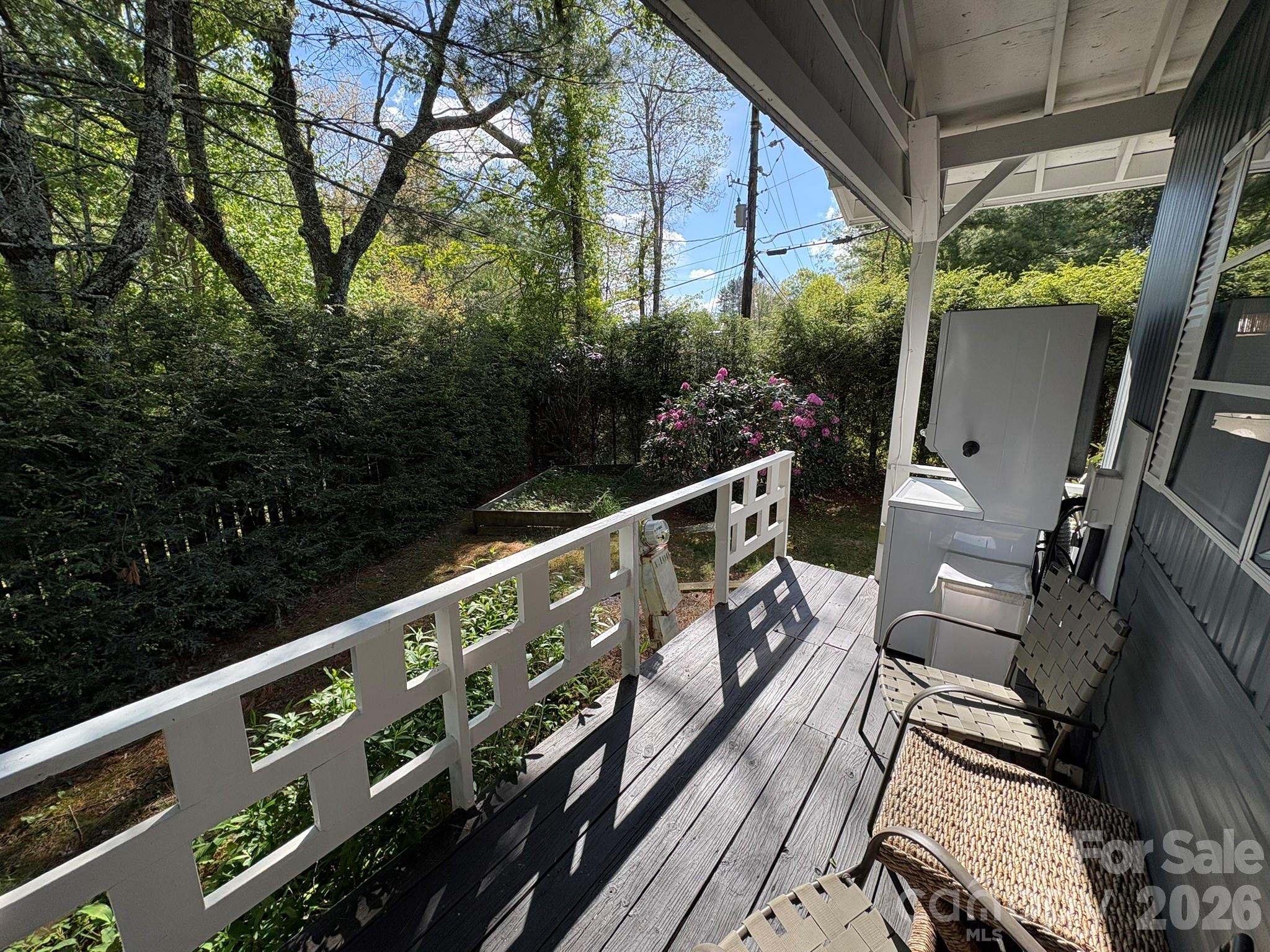 232 Trillium Road — Newland