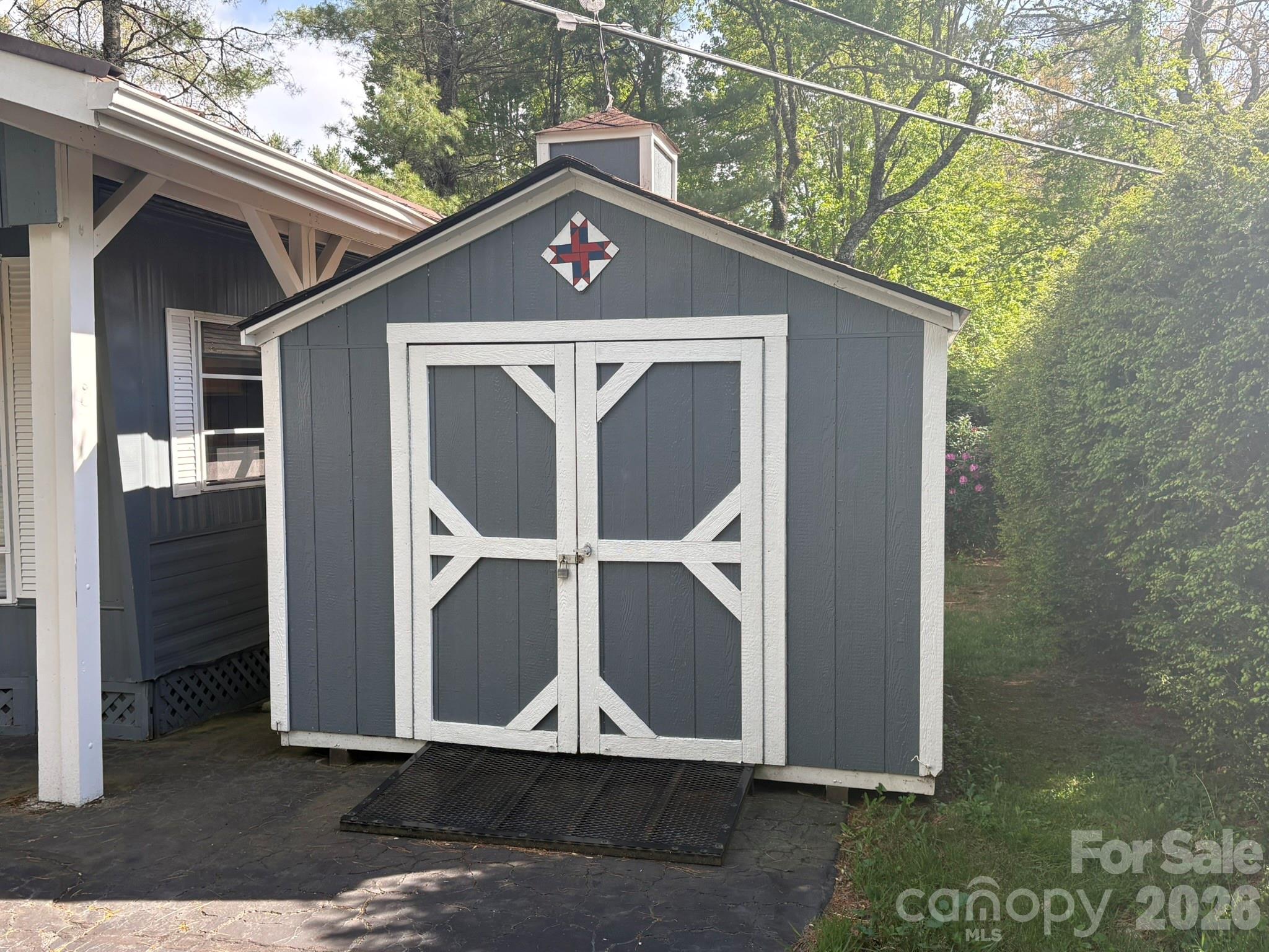 232 Trillium Road — Newland