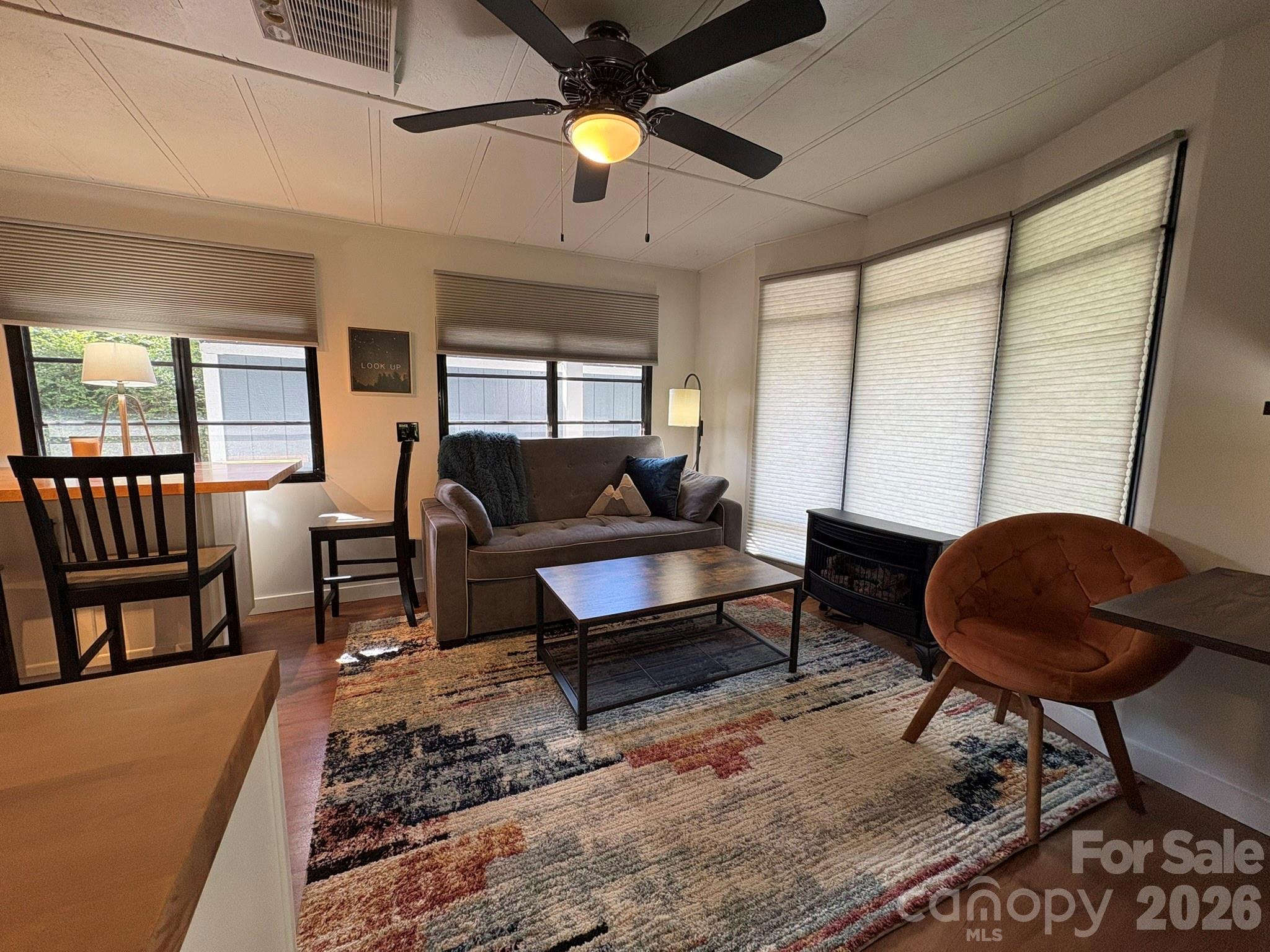 232 Trillium Road — Newland