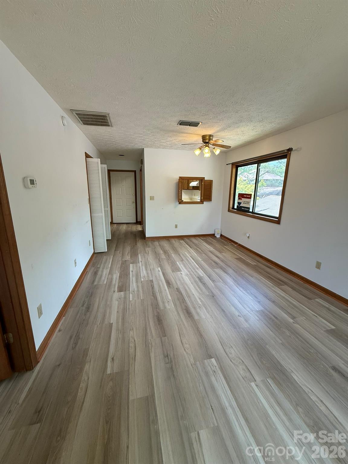 581 Courtwood Lane #6 — Hendersonville