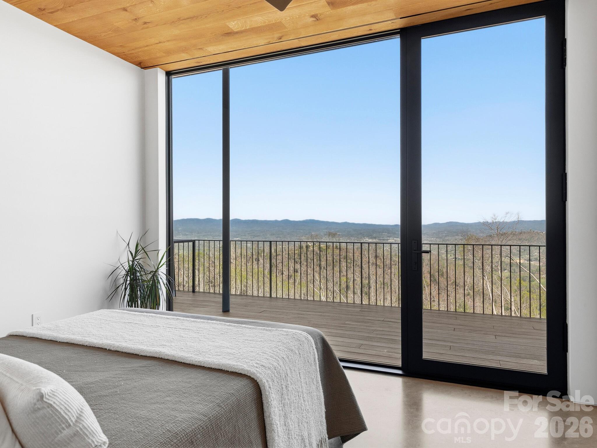 122 Elk Wallow Trail — Asheville
