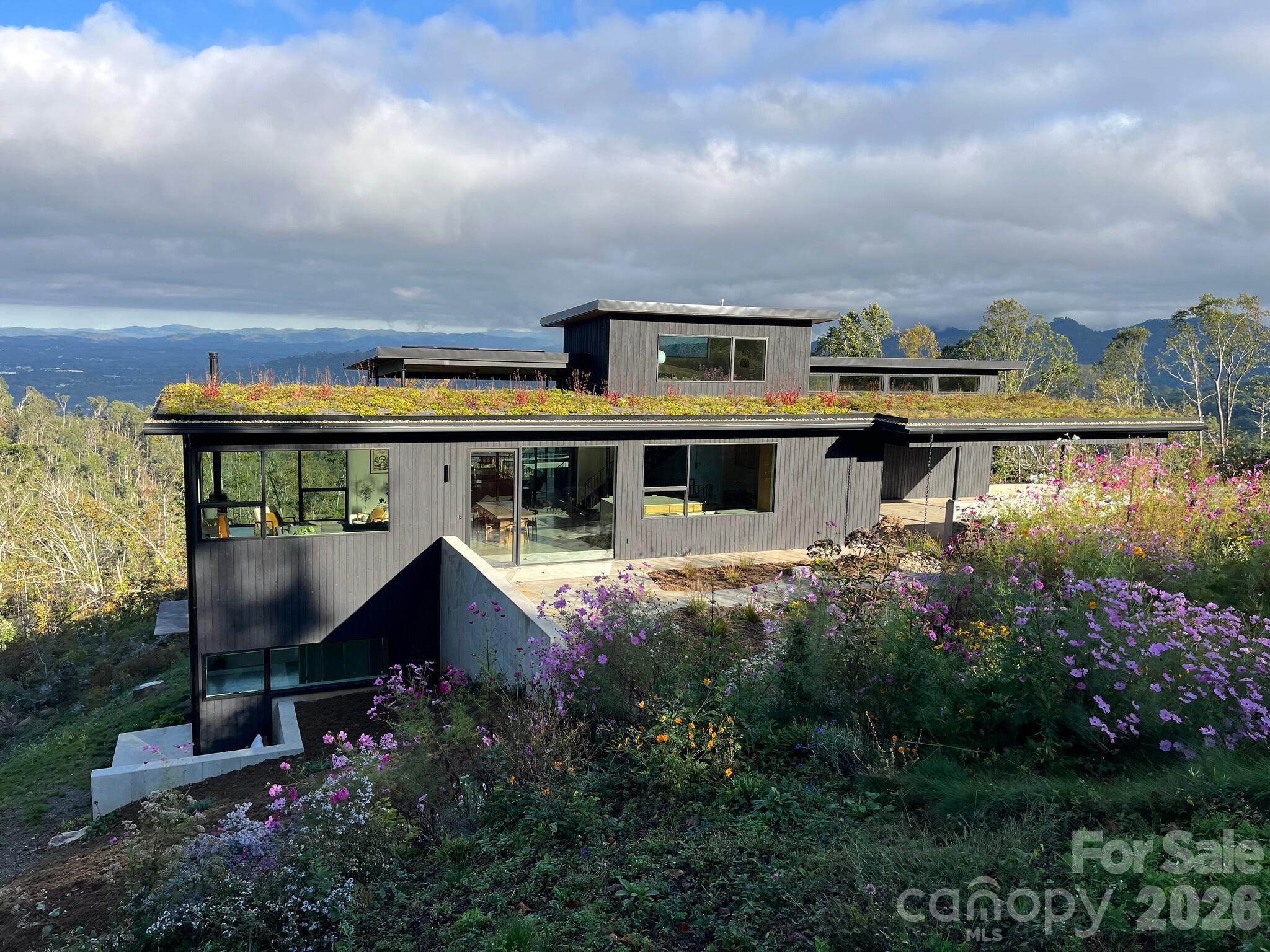 122 Elk Wallow Trail — Asheville