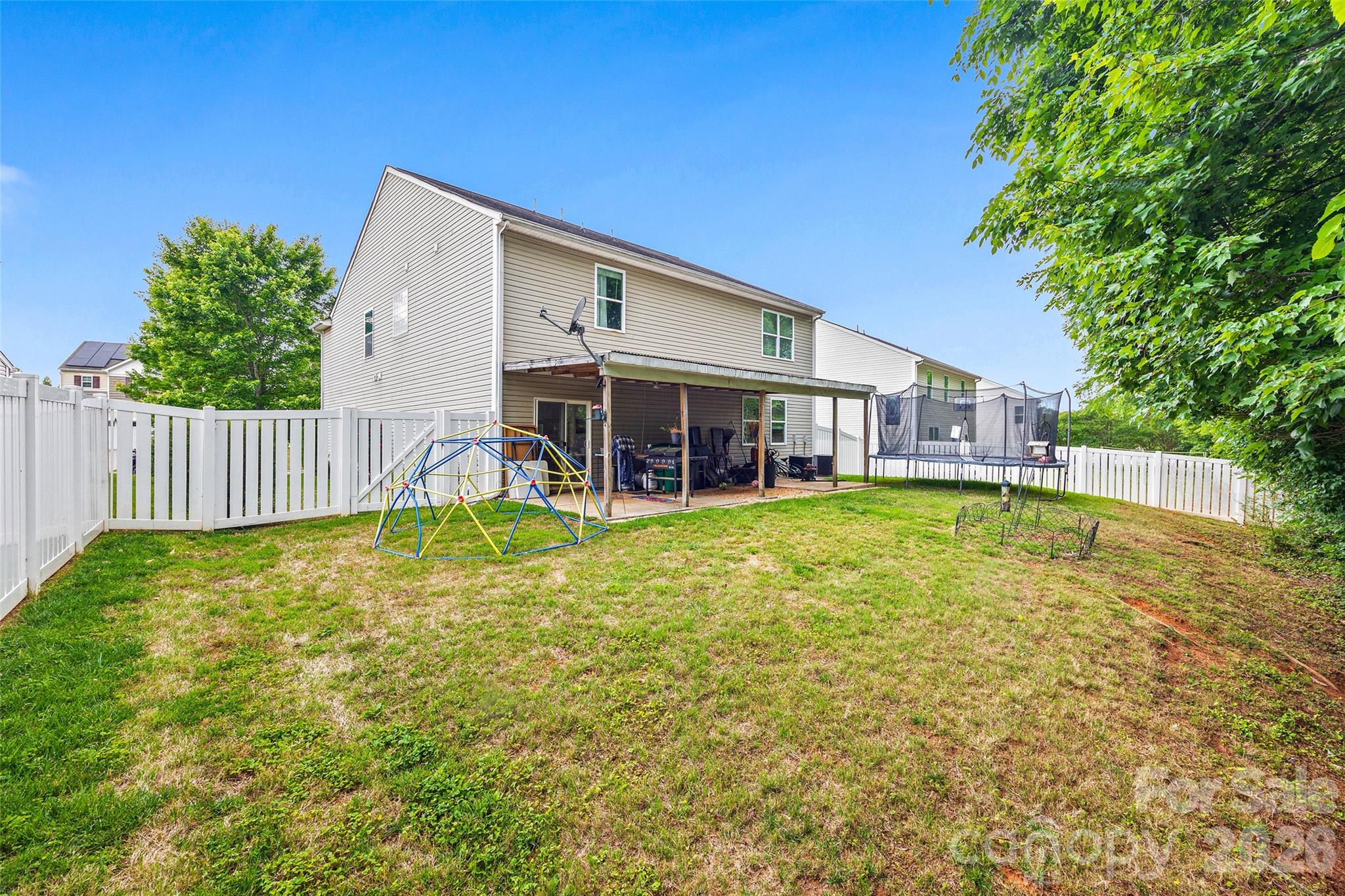 8724 Gray Willow Road — Charlotte