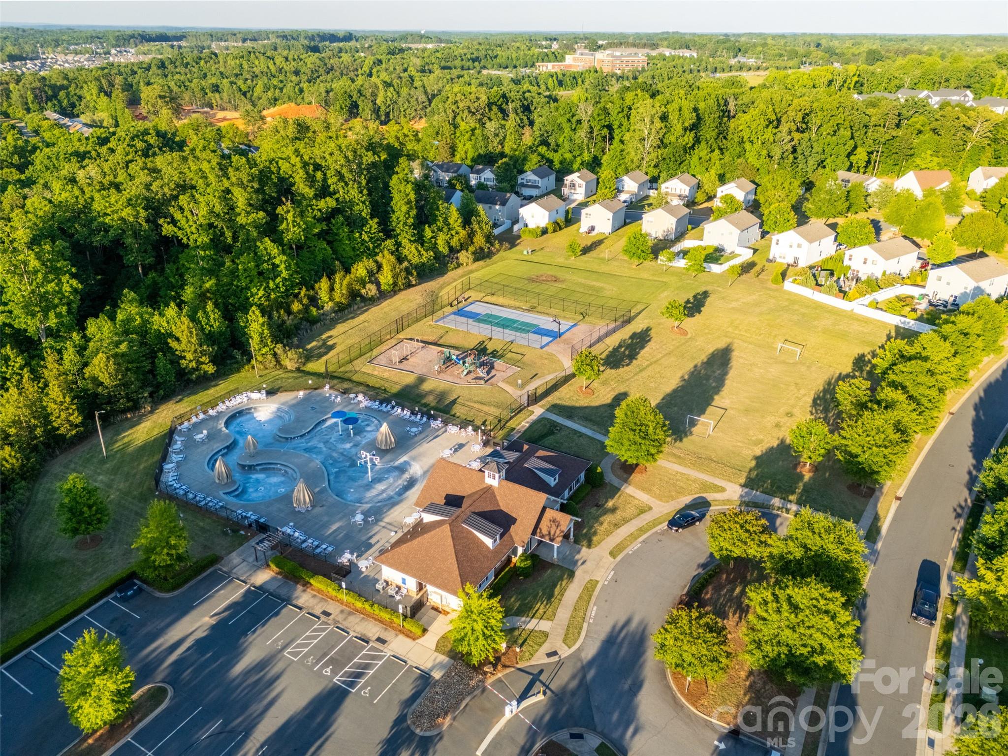 8724 Gray Willow Road — Charlotte