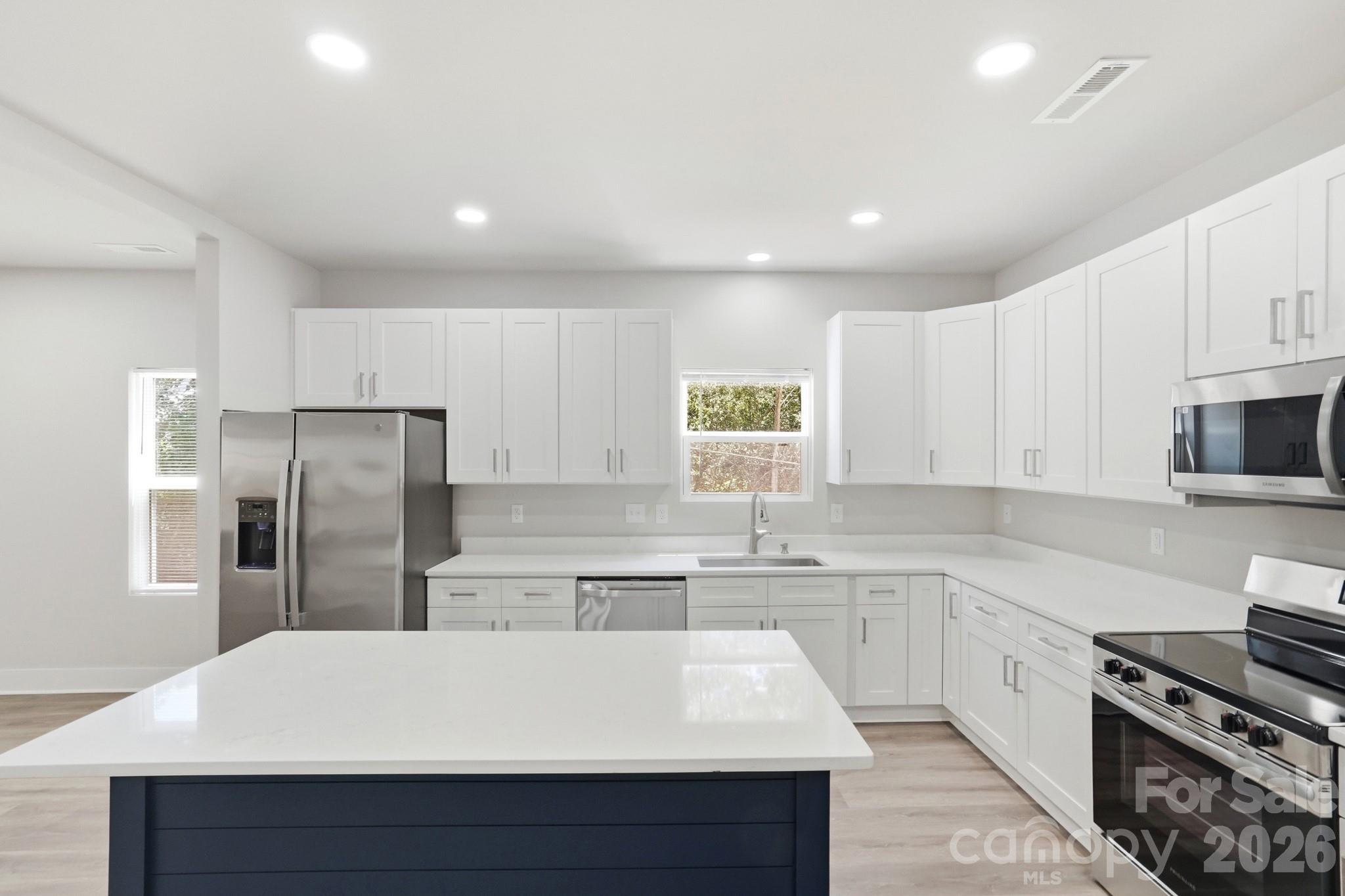 208 Wylie Park Road — Lancaster