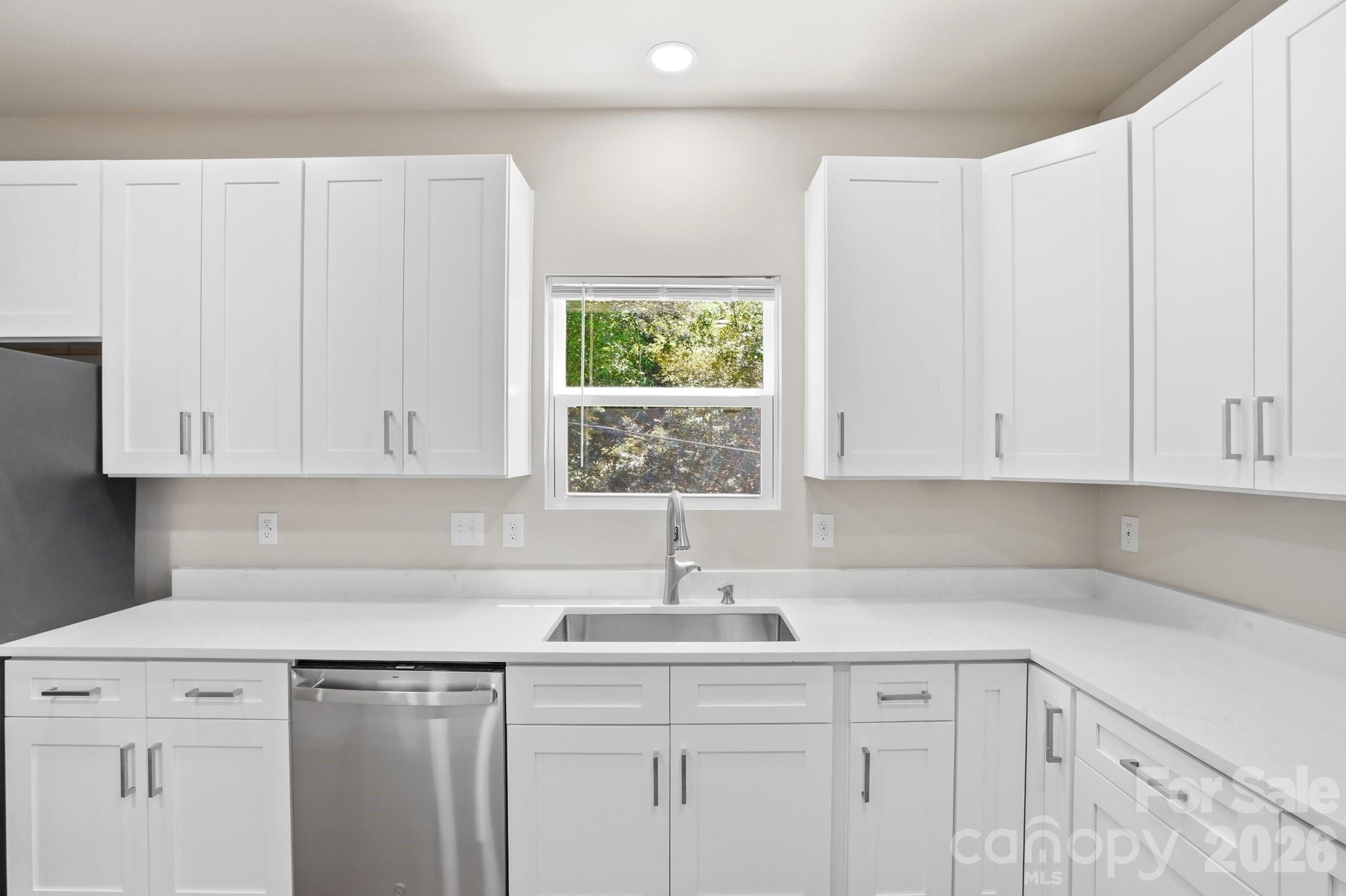208 Wylie Park Road — Lancaster