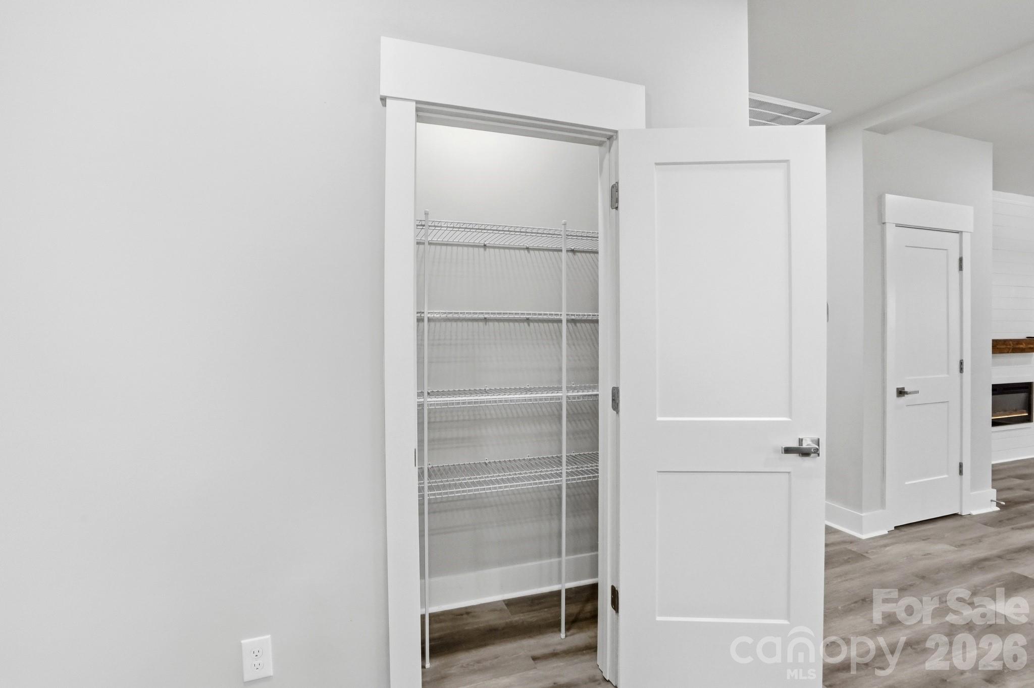 208 Wylie Park Road — Lancaster