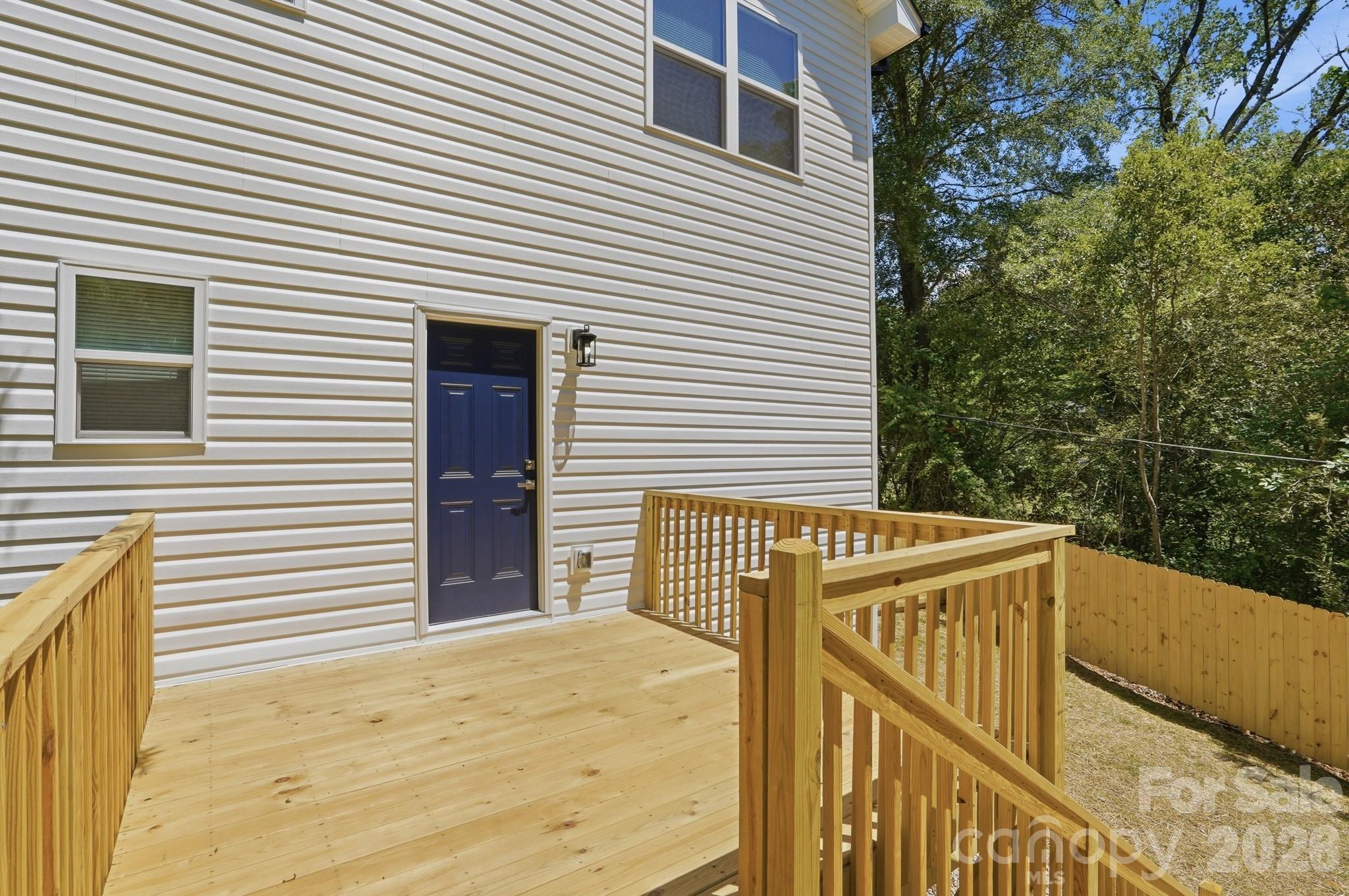 208 Wylie Park Road — Lancaster