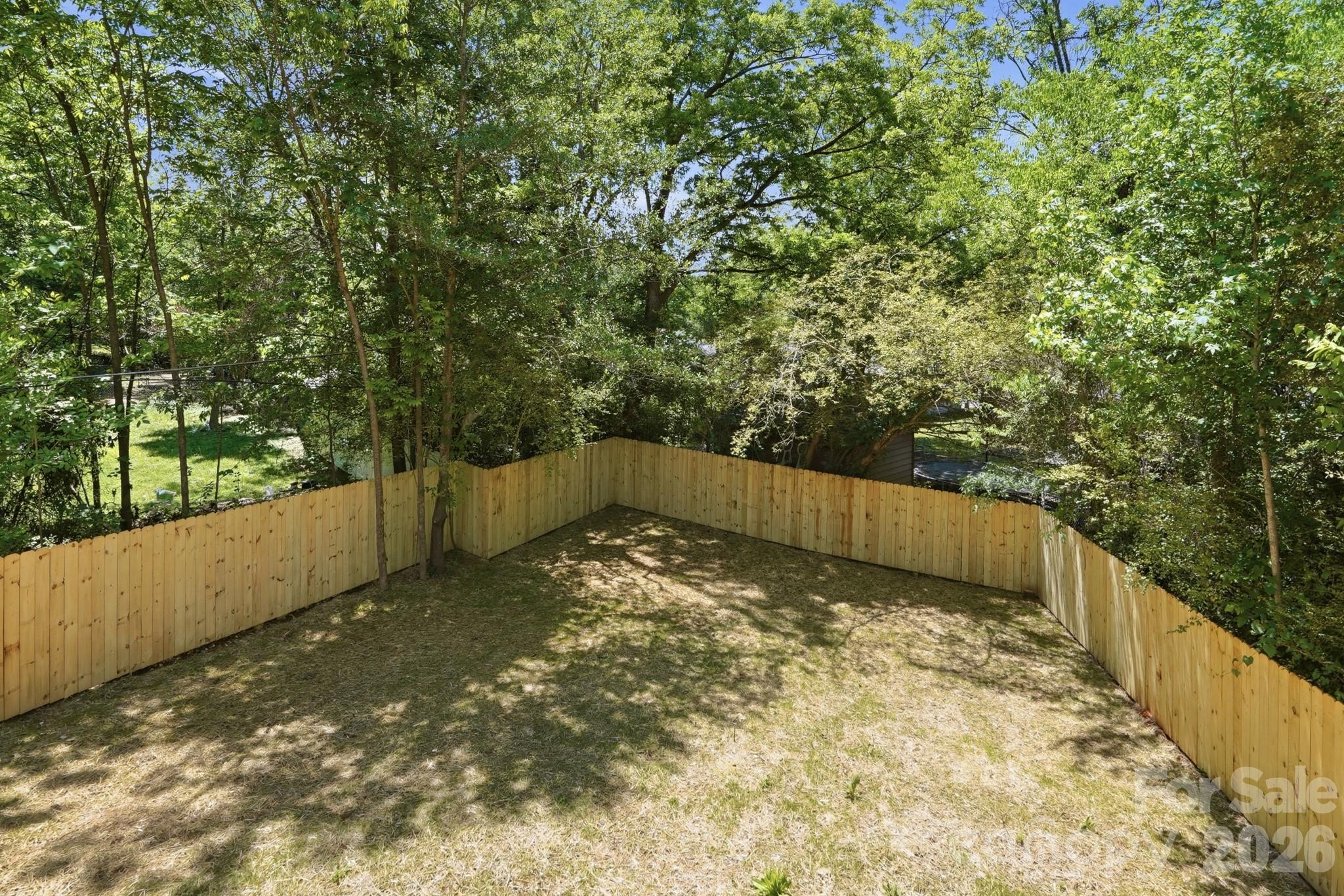 208 Wylie Park Road — Lancaster