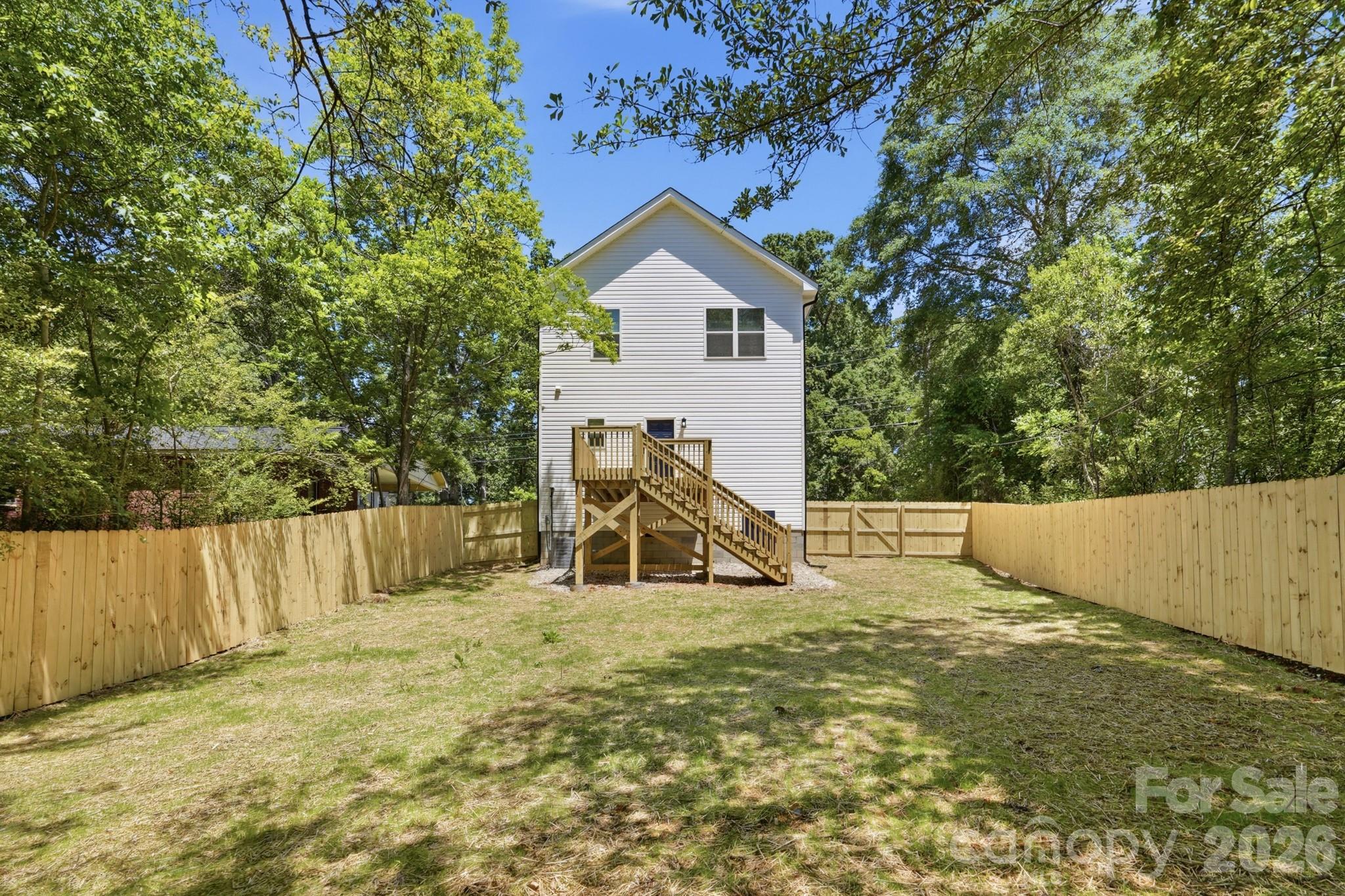 208 Wylie Park Road — Lancaster