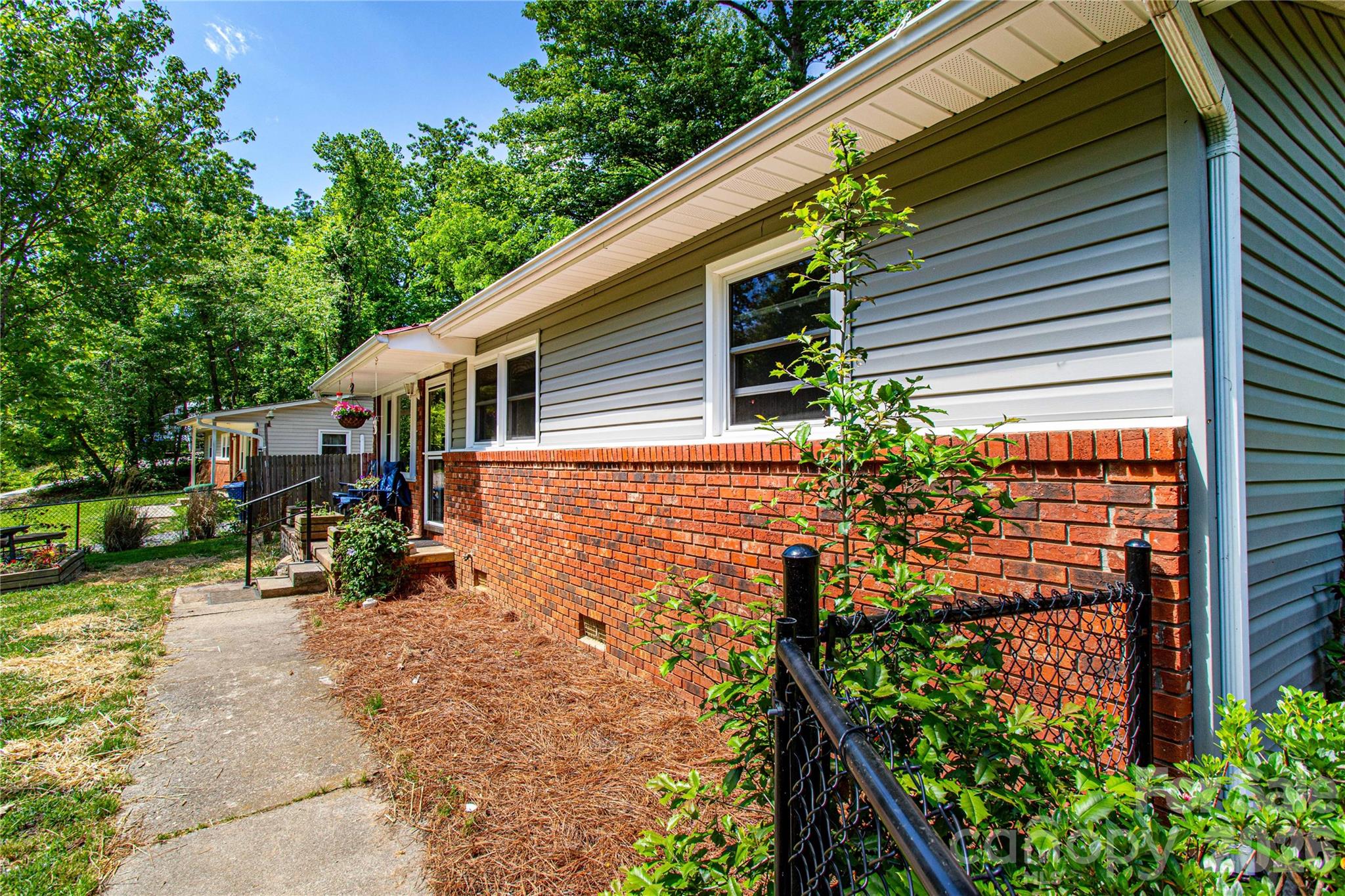 203 Kennedy Drive #21 & 22 — Swannanoa